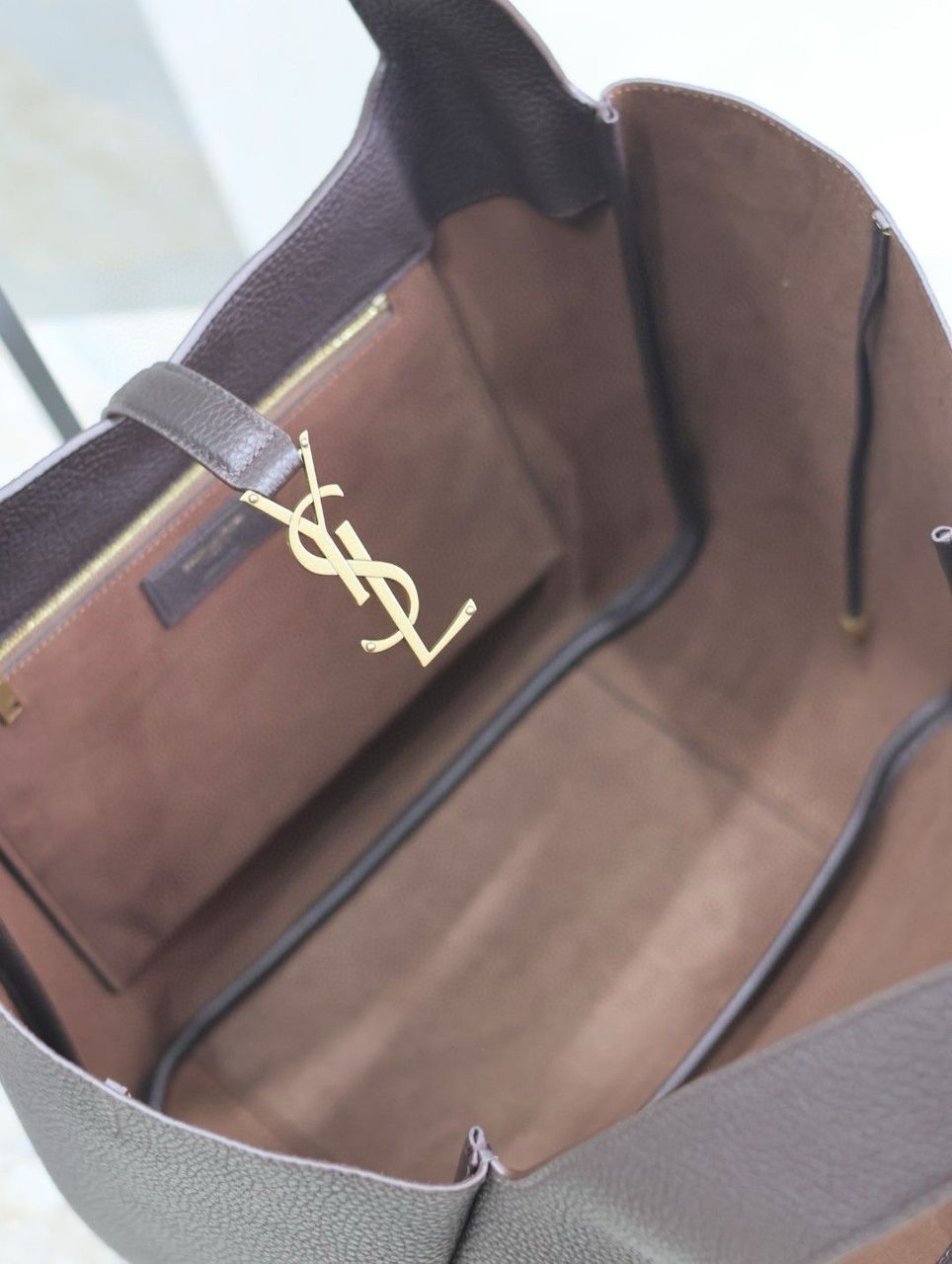 Bolsa Saint Laurent Le 5 à 7 Grained Leather (Pronta Entrega)
