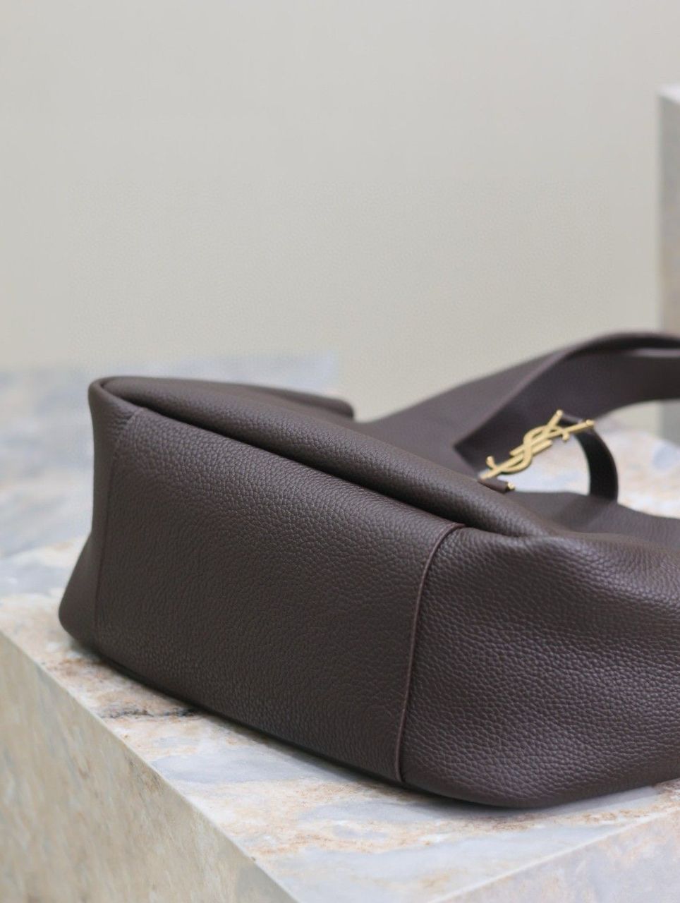 Bolsa Saint Laurent Le 5 à 7 Grained Leather (Pronta Entrega)