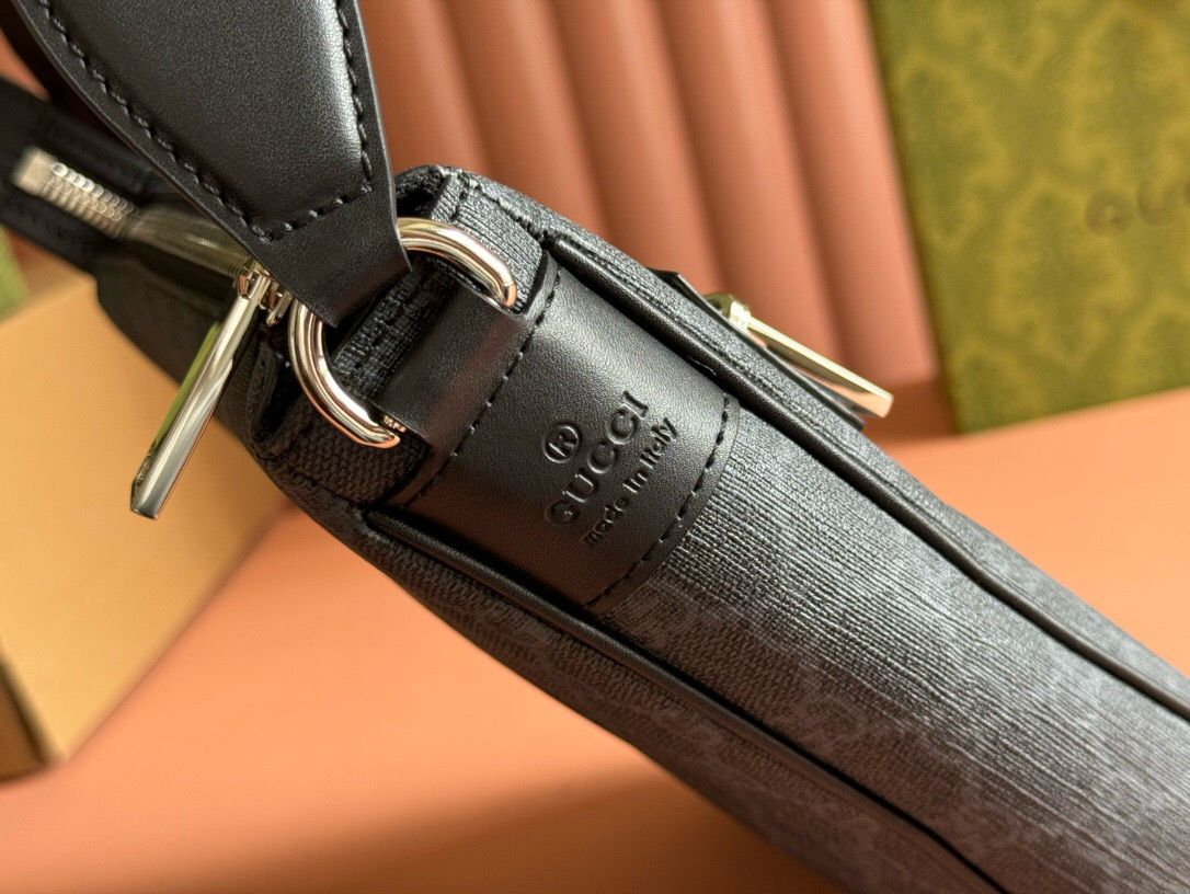 Bag GUCCI SMALL GG CROSSBODY BAG