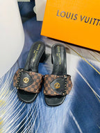 Salto Louis Vuitton Frame Sandal Black