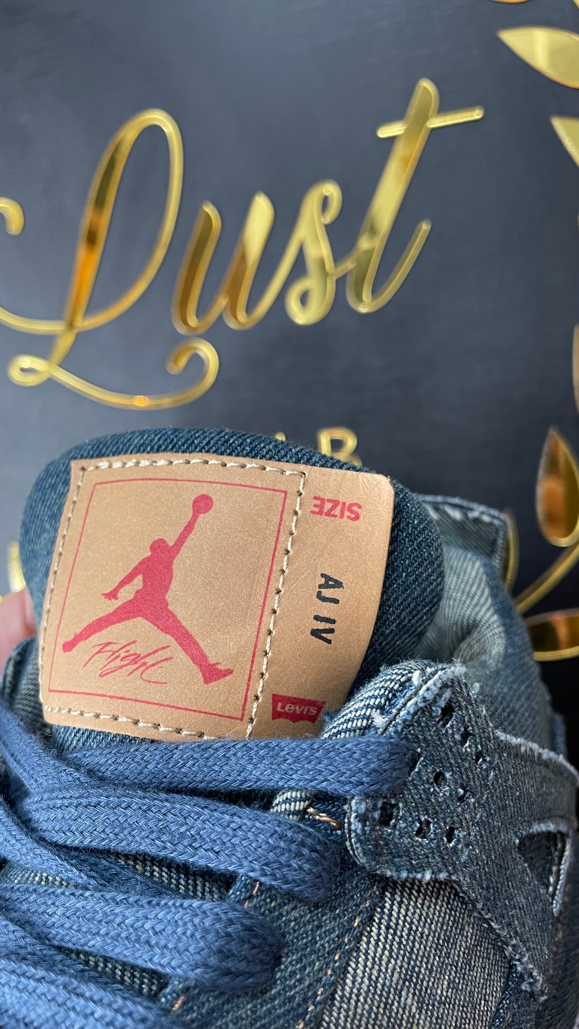 Jordan 4 Retro Levi's Blue Denim (PRONTA ENTREGA) Tamanho 40