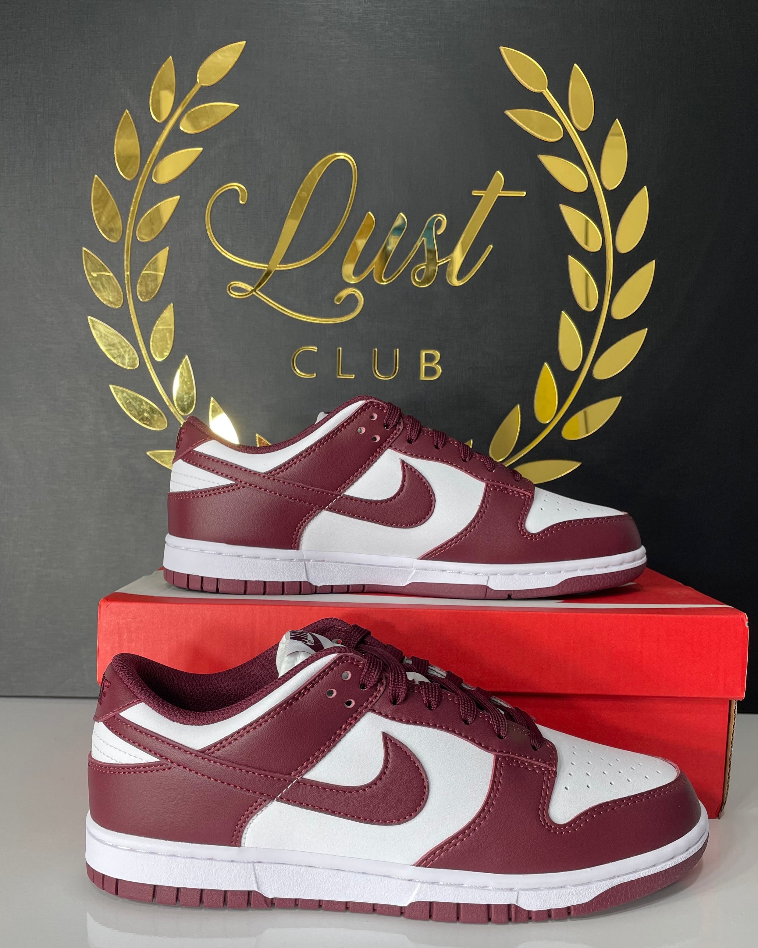 Nike Dunk Low Bordeaux (PRONTA ENTREGA) Tamanho 35,40 e 42