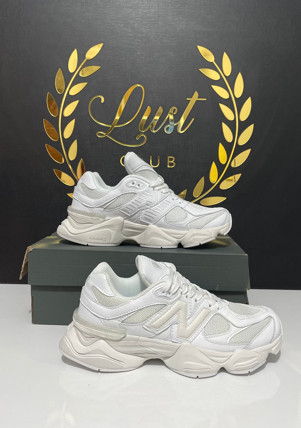 New Balance 9060 White (PRONTA ENTREGA) Tamanho 38