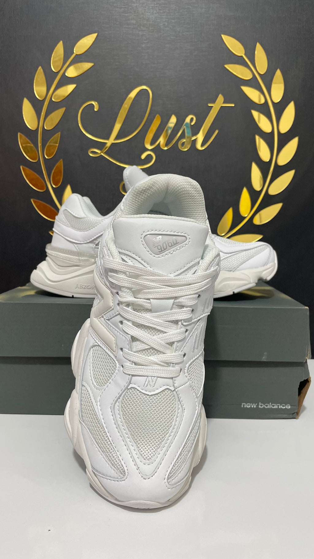 New Balance 9060 White (PRONTA ENTREGA) Tamanho 38