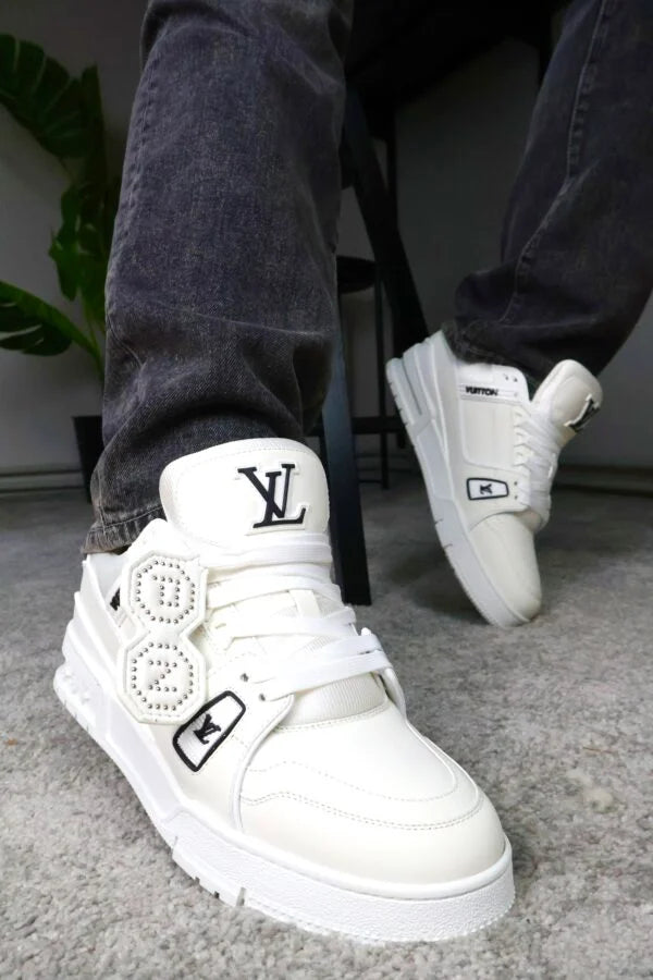 Louis Vuitton Trainers Luxury White Black