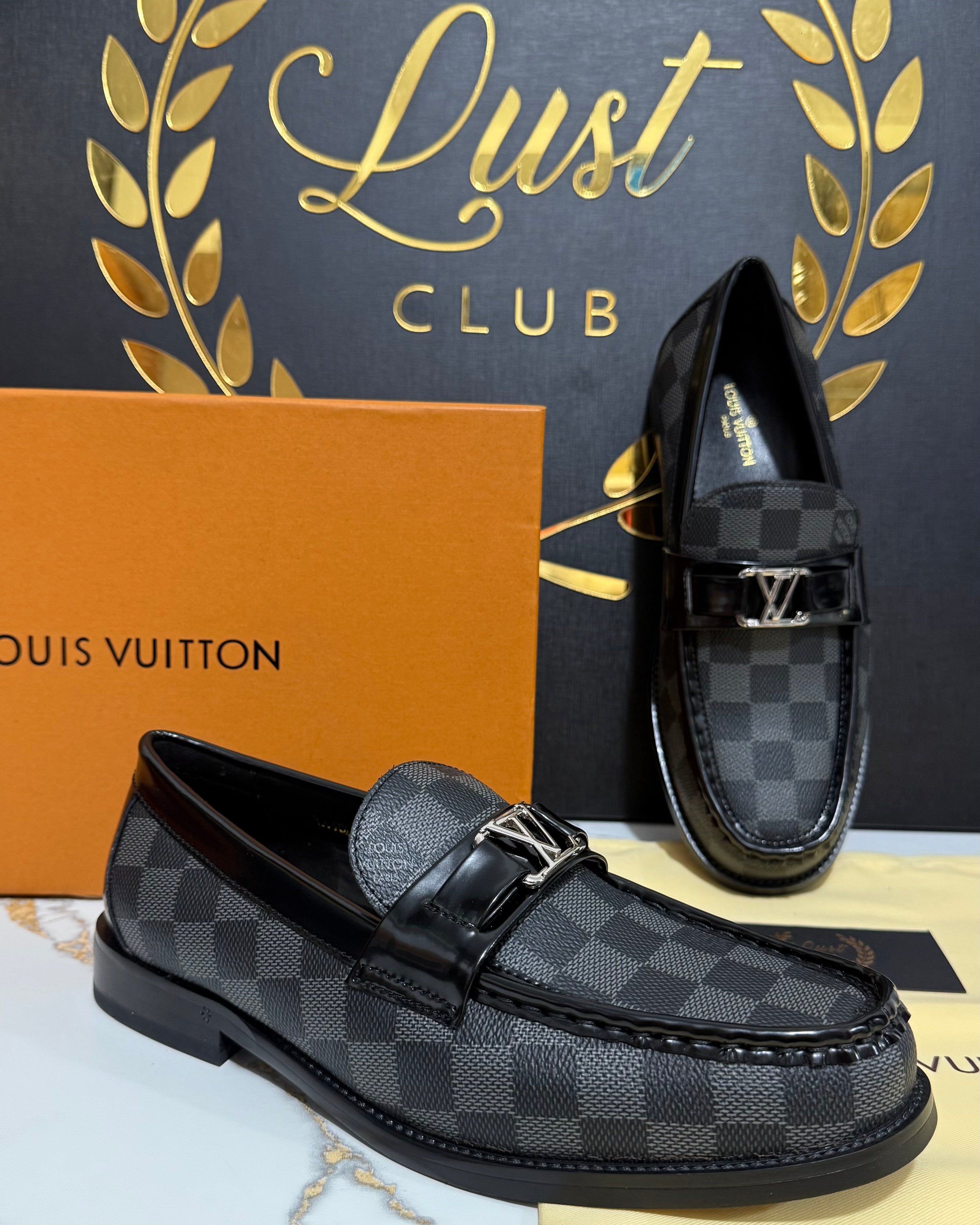 Louis Vuitton Sapato (PRONTA ENTREGA). Tamanho 3