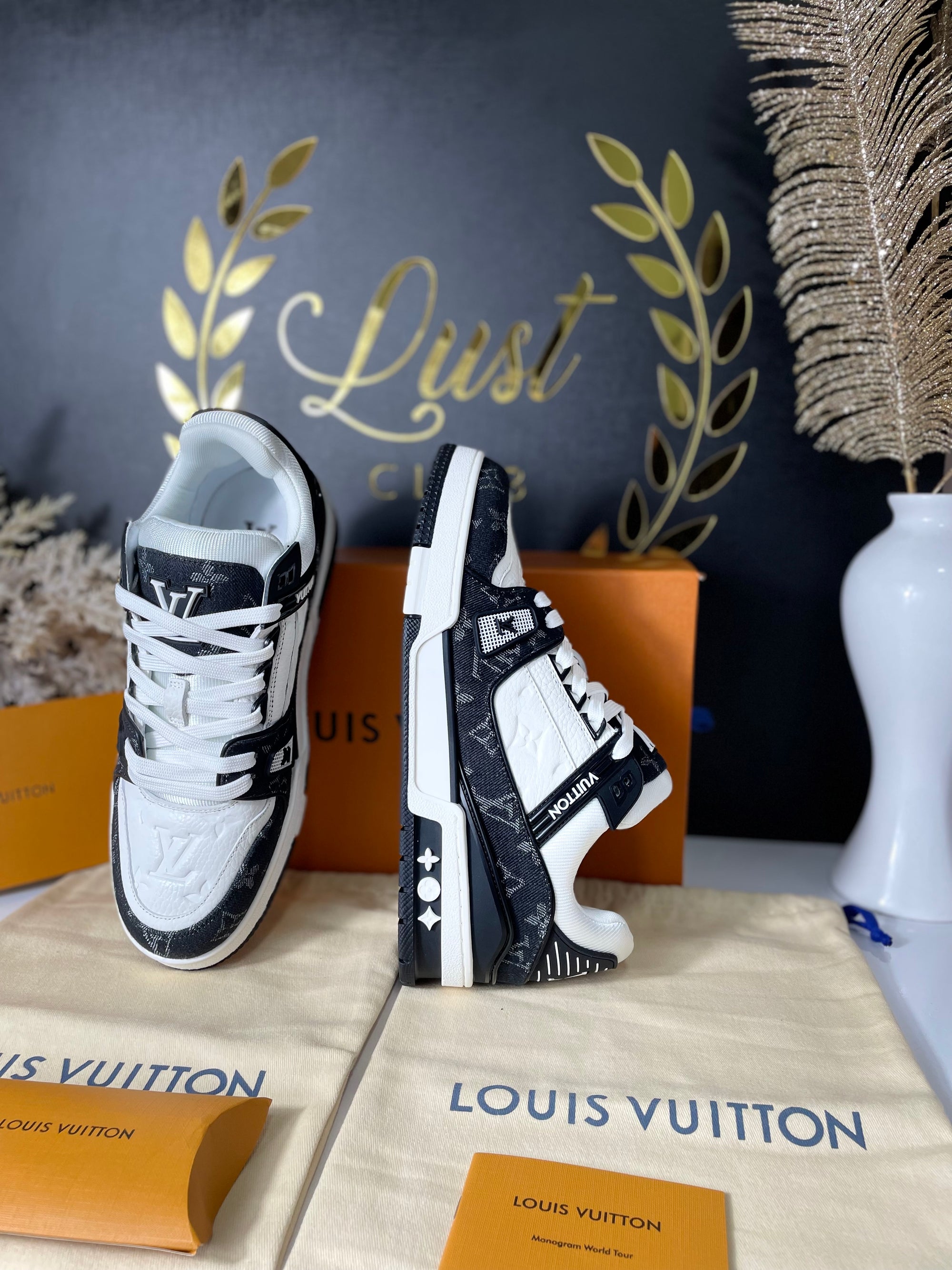 Louis Vuitton Trainer Black Denin  (PRONTA ENTREGA) Tamanho 41 e 42