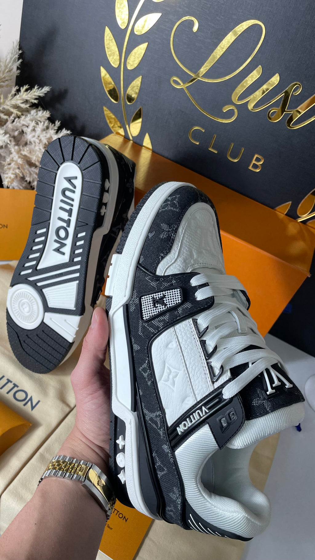 Louis Vuitton Trainer Black Denin  (PRONTA ENTREGA) Tamanho 41 e 42