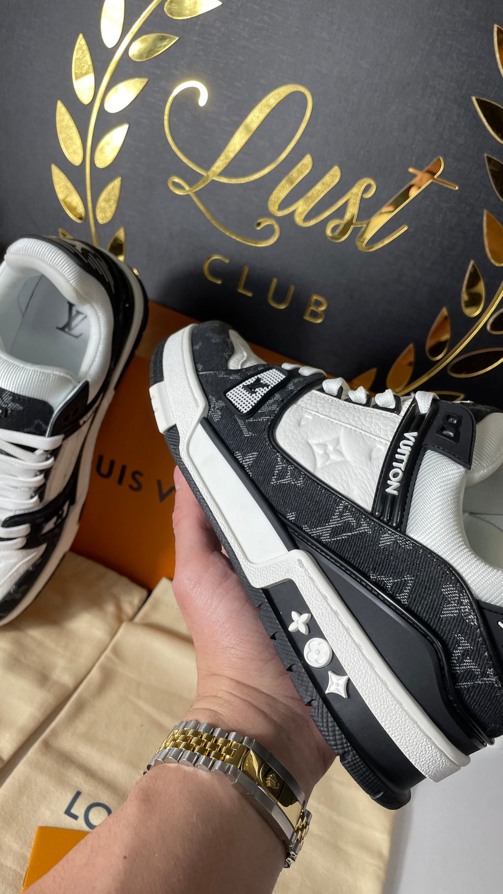 Louis Vuitton Trainer Black Denin  (PRONTA ENTREGA) Tamanho 41 e 42