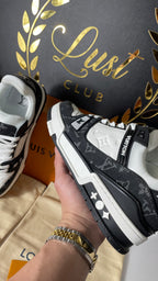 Louis Vuitton Trainer Black Denin  (PRONTA ENTREGA) Tamanho 41 e 42
