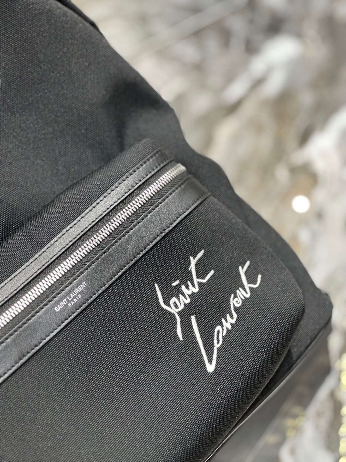 Yves Saint Laurent mochila