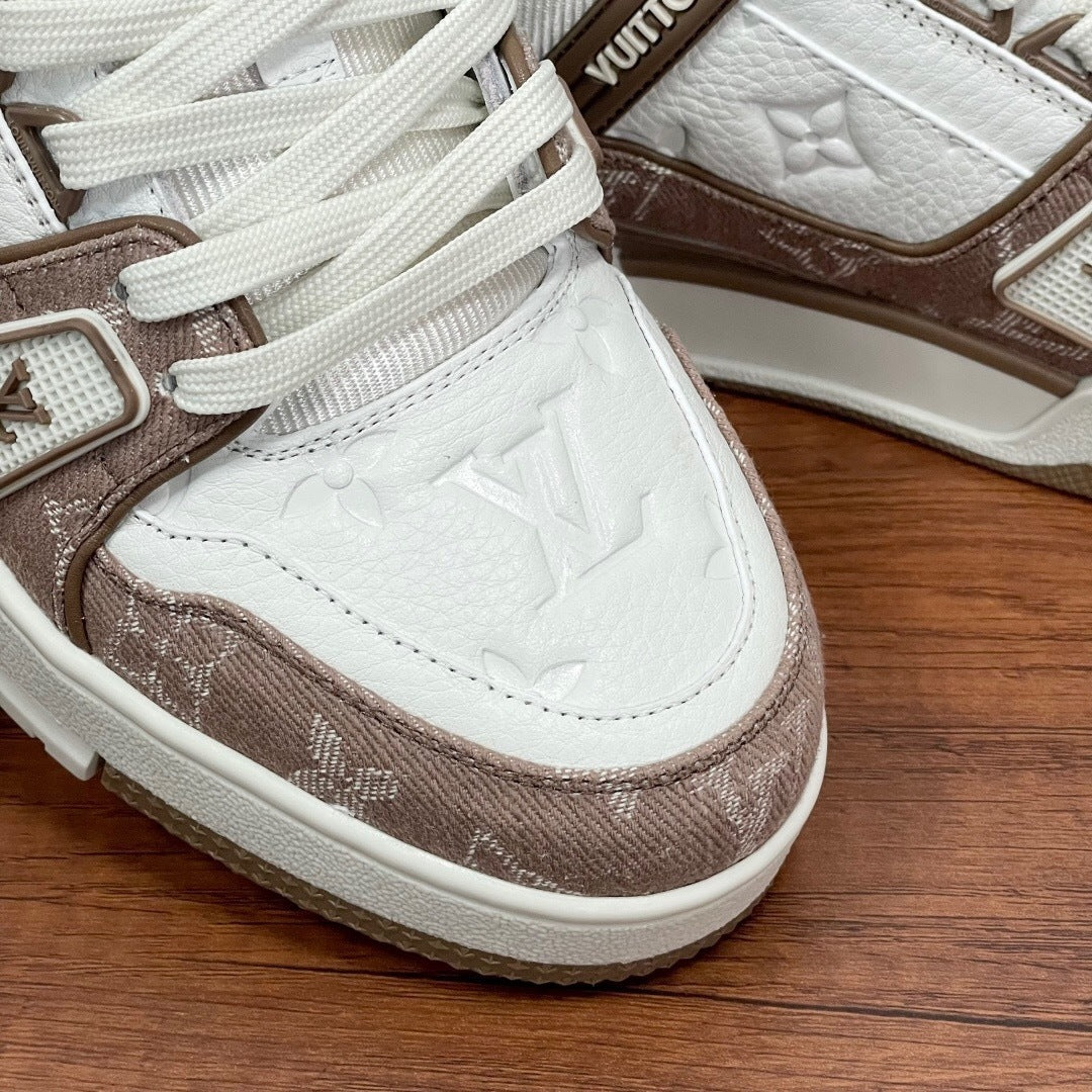 Trainer Monogram