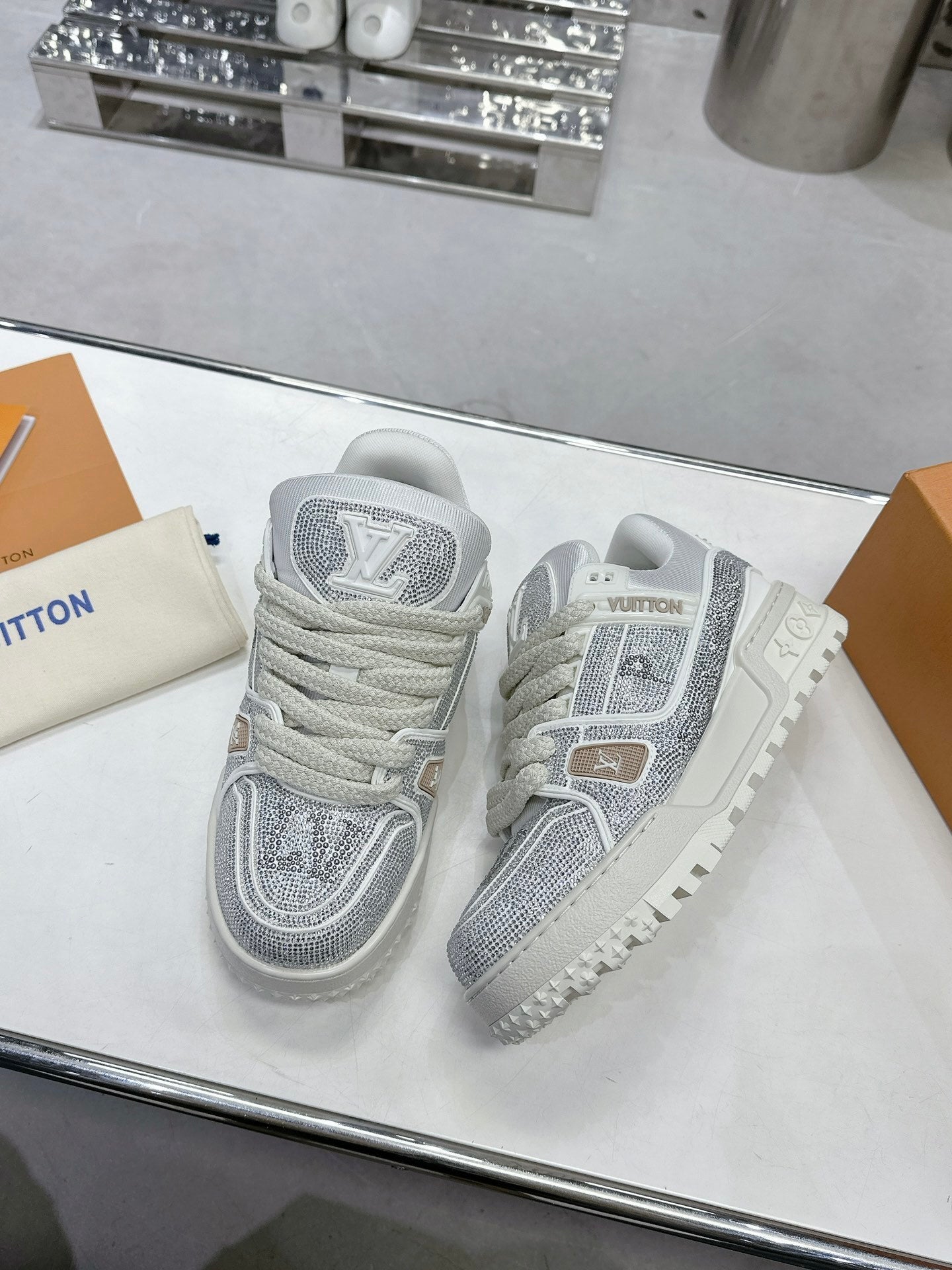 Trainer Maxi White Crystals (Pronta Entrega) Tamanho 41