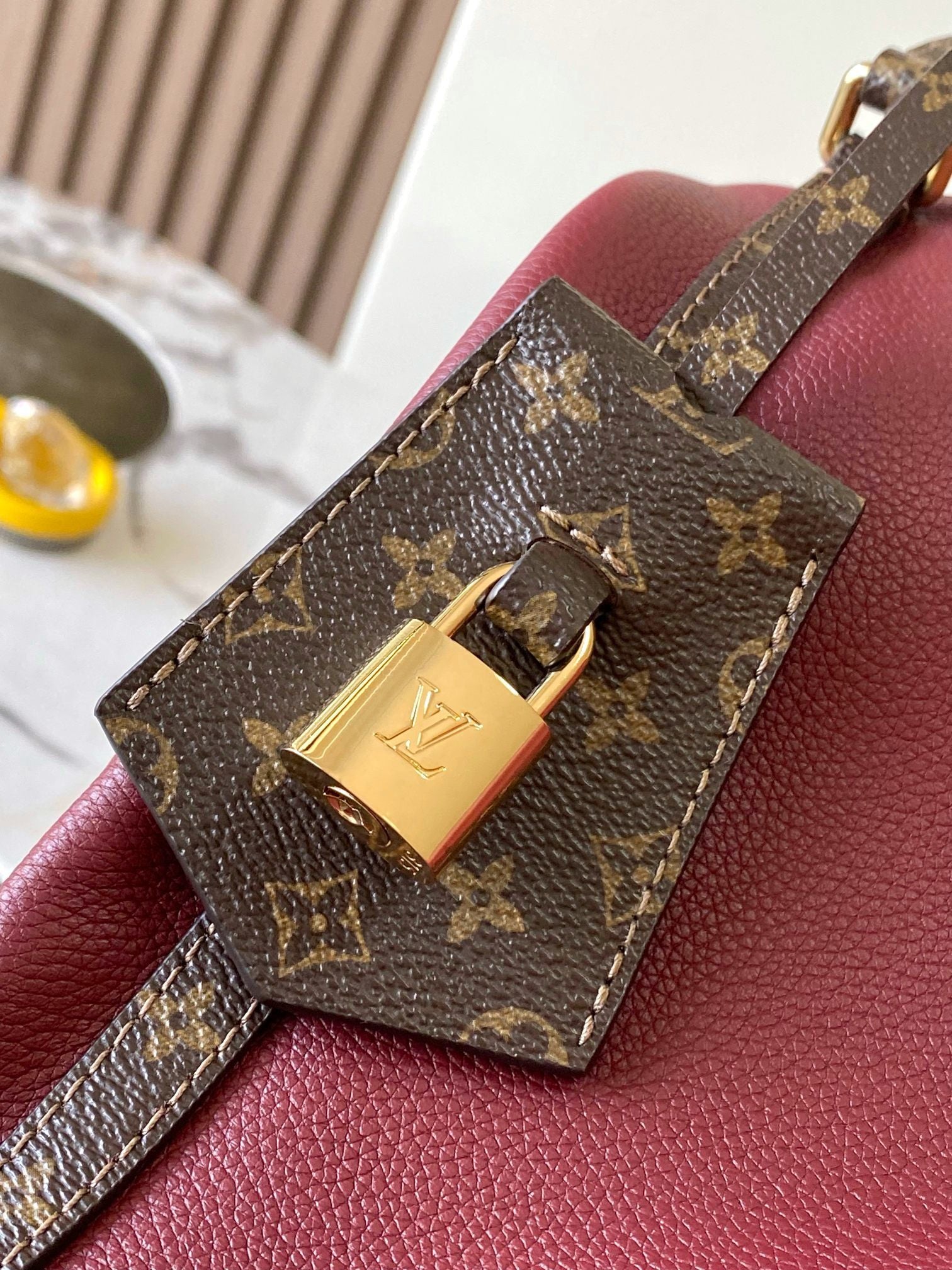 Bolsa LV