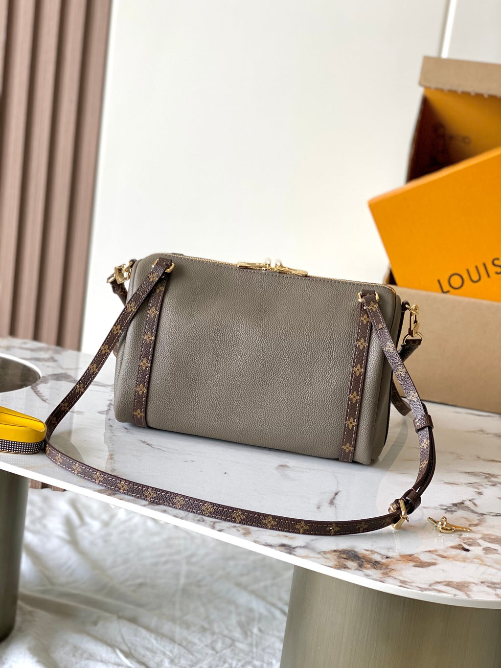 Bolsa LV