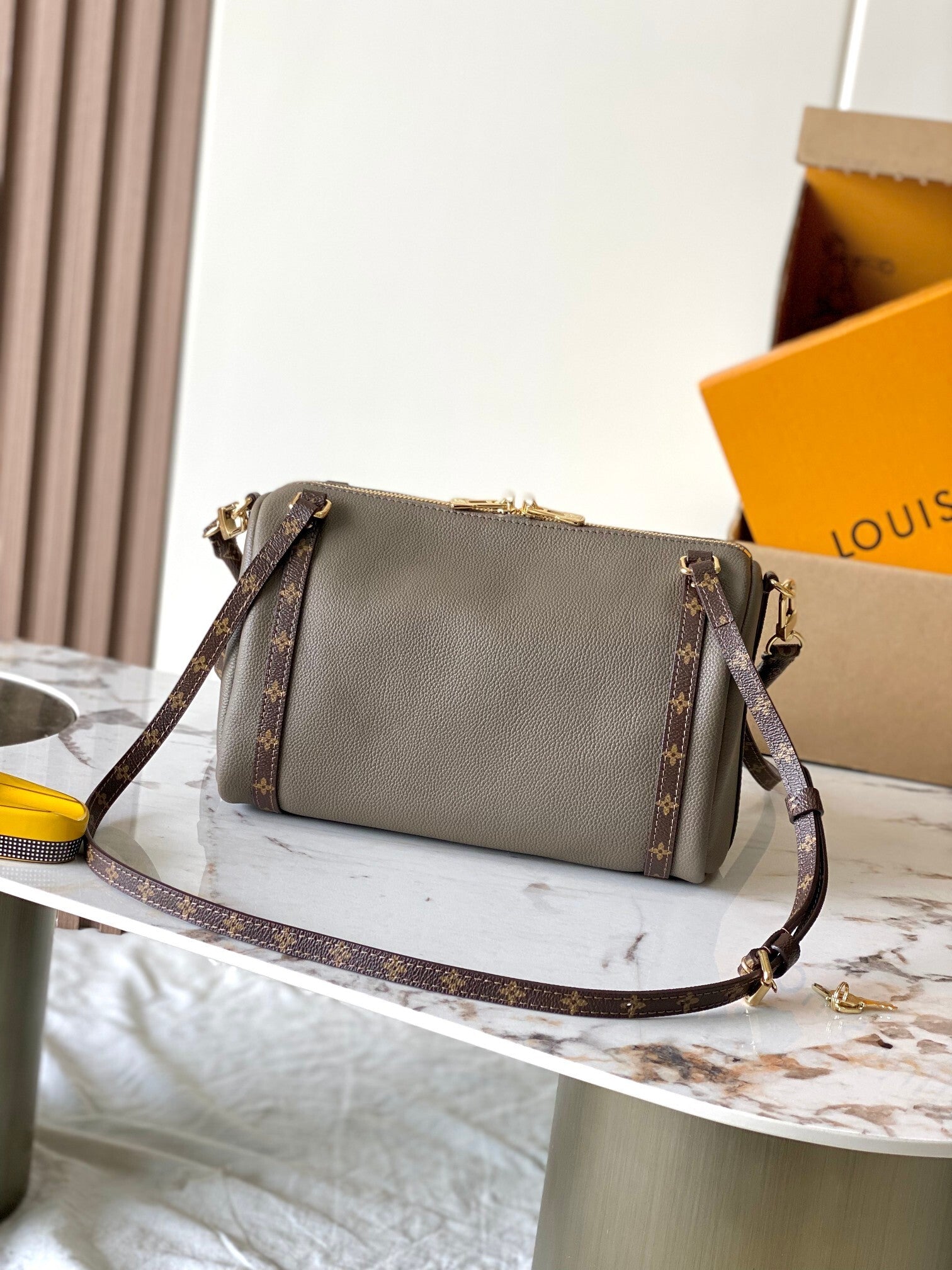 Bolsa LV