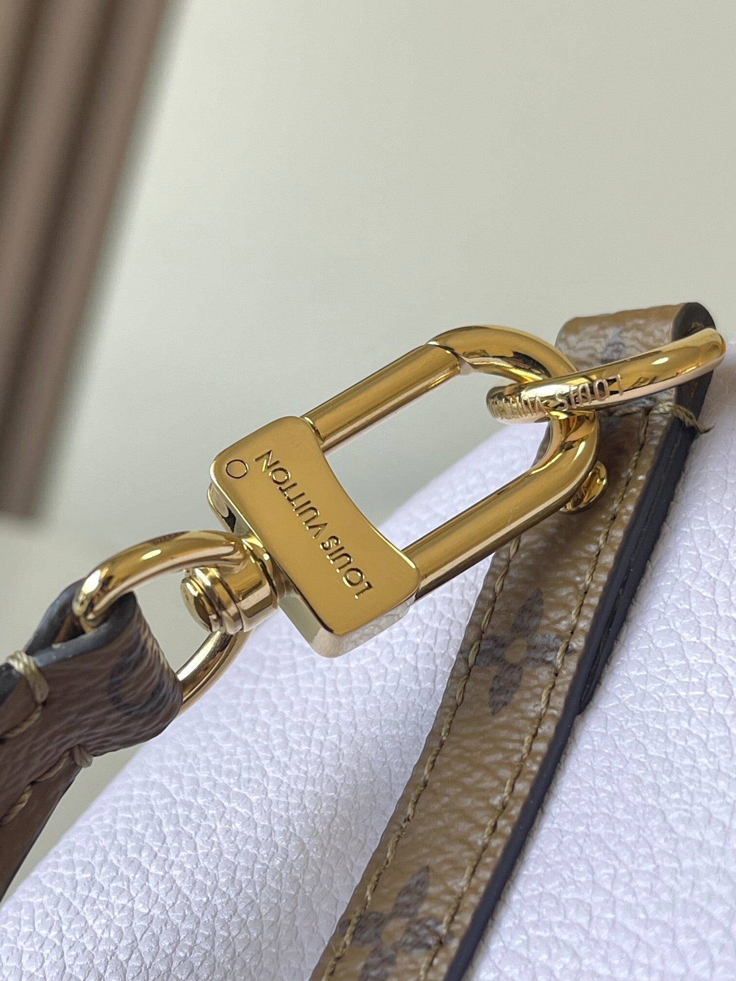 Bolsa LV