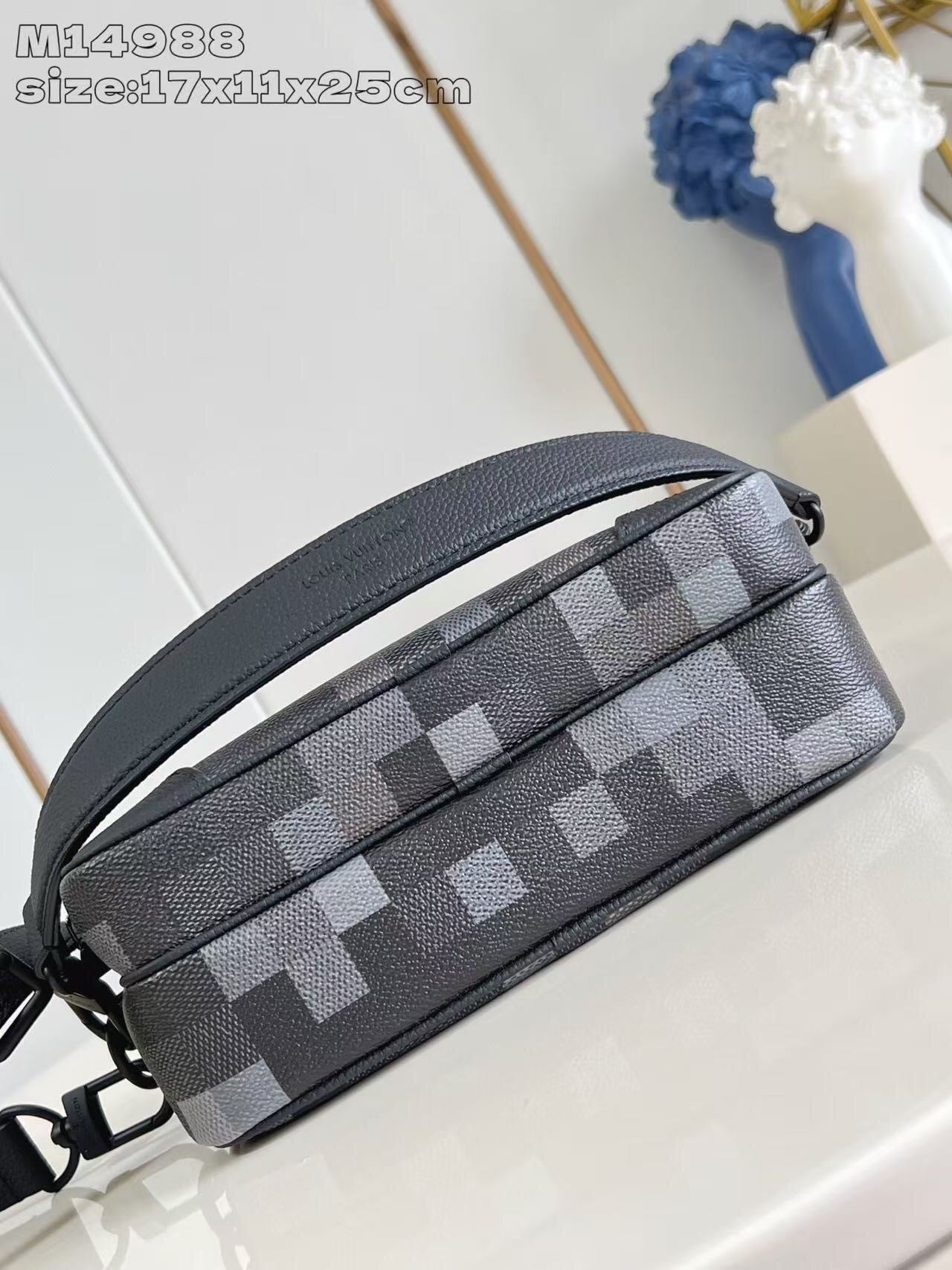 Bag LV