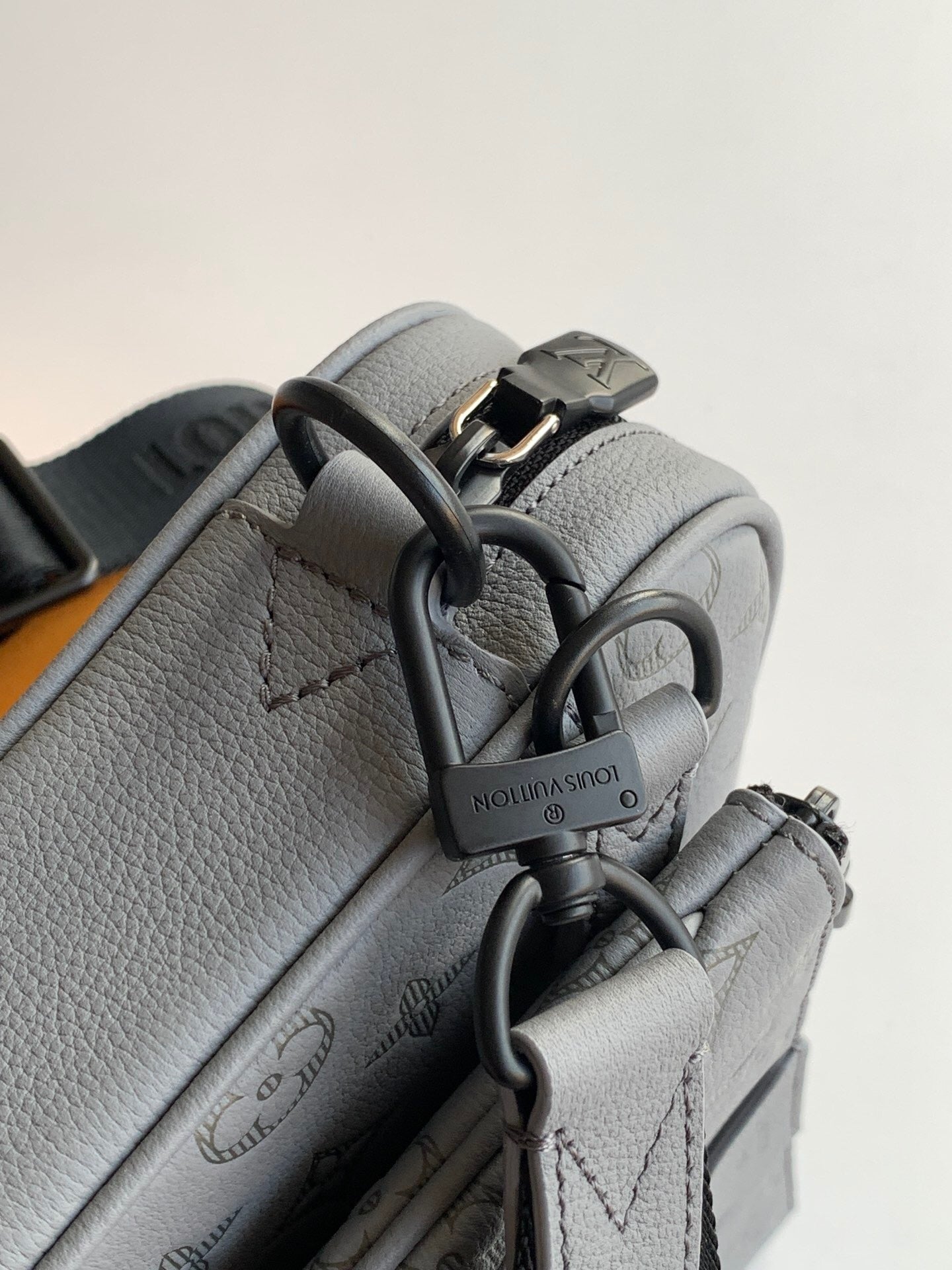 Bag LV