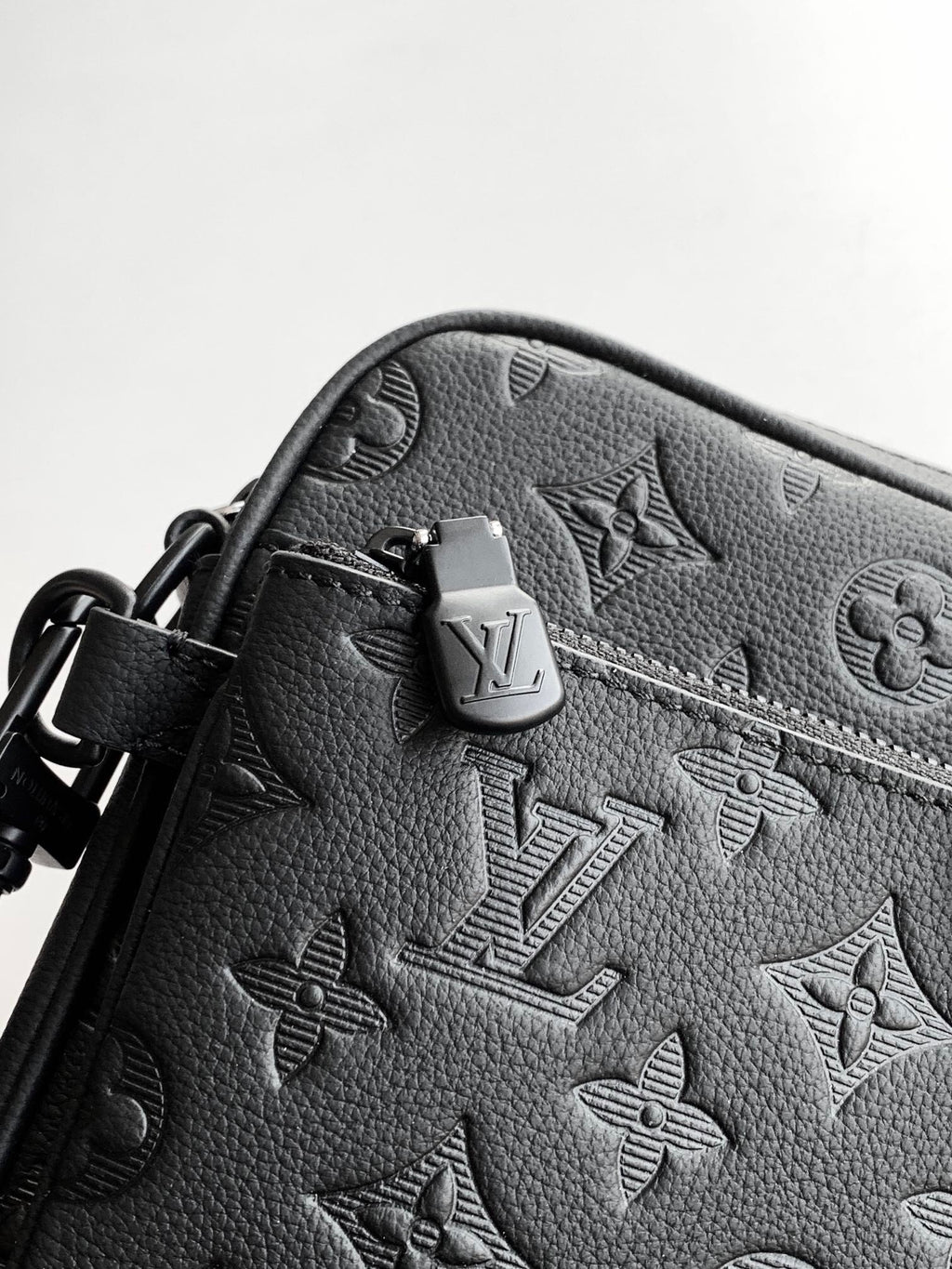 Bag LV