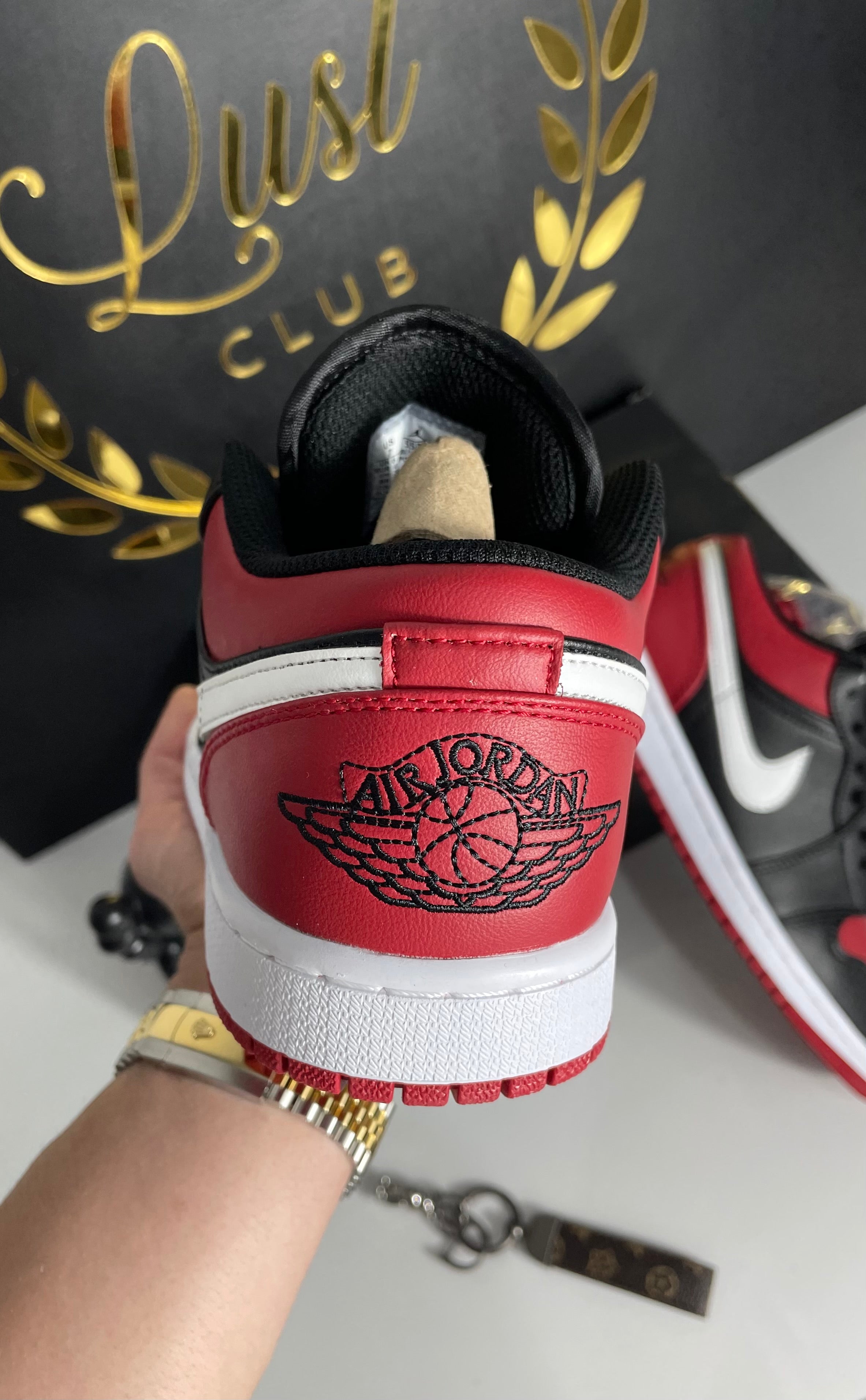 AIR JORDAN 1 LOW BLACK/GYM RED-WHITE NOIR/BLANC/ROUGE GYM (PRONTA ENTREGA) Tamanho 38