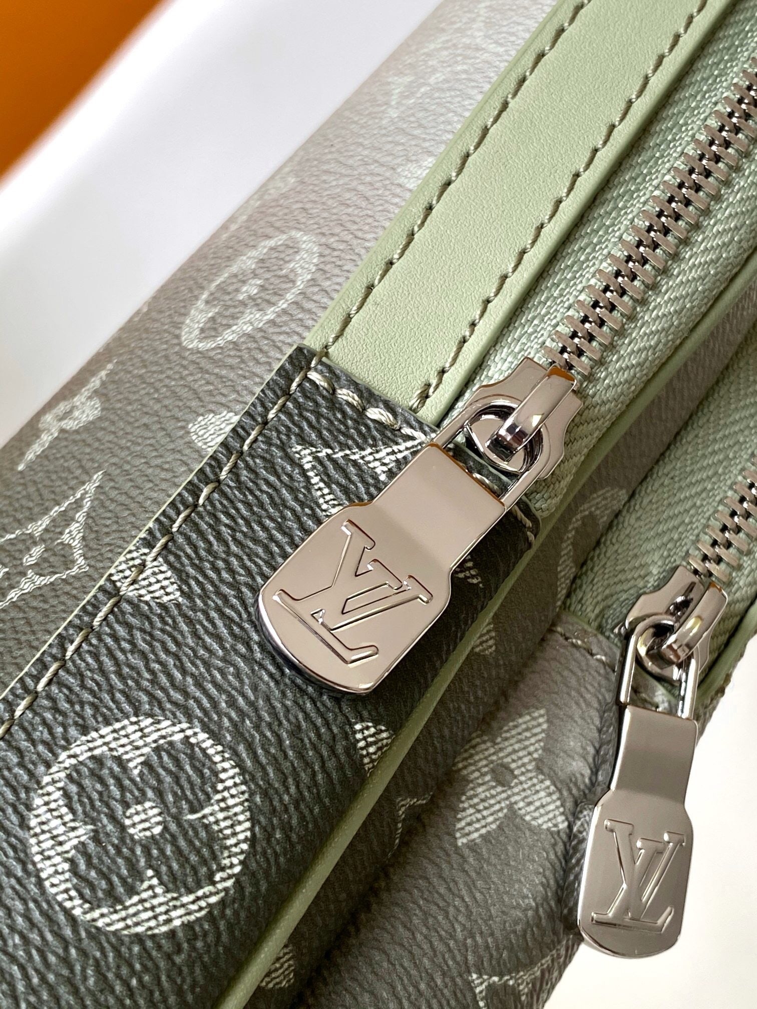 Bag LV
