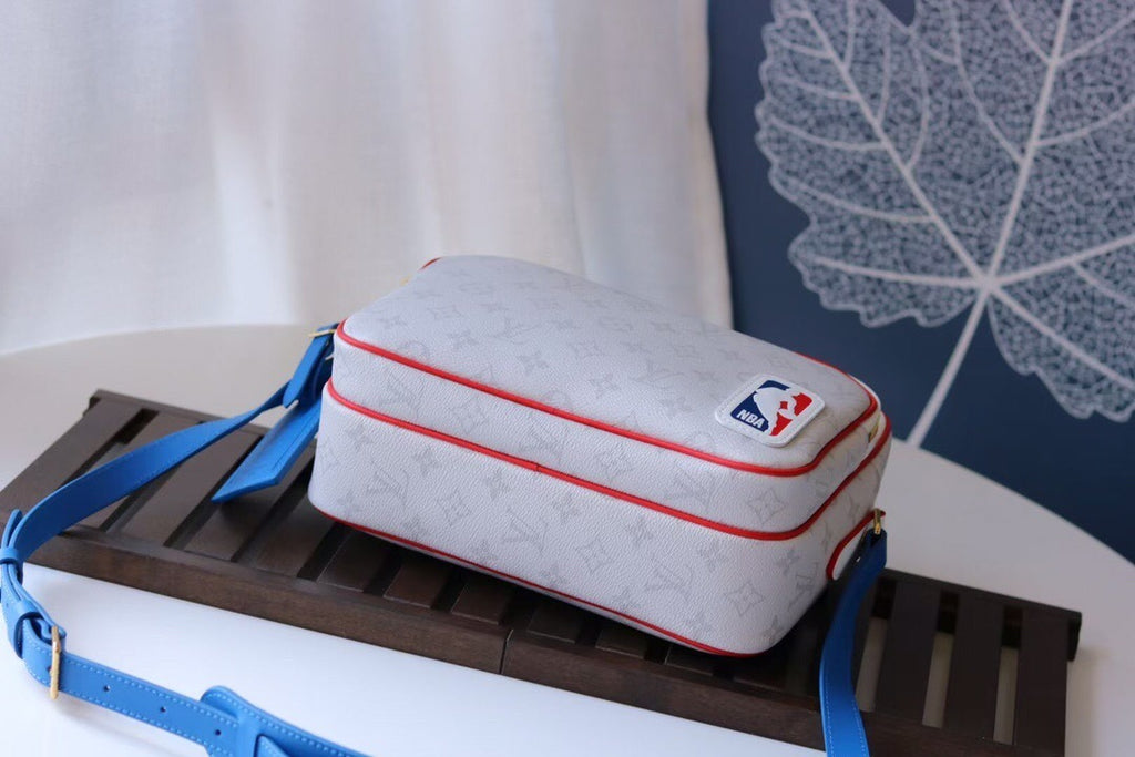 Bag LV X NBA Nil Monogram Antarctica Shoulder Bag