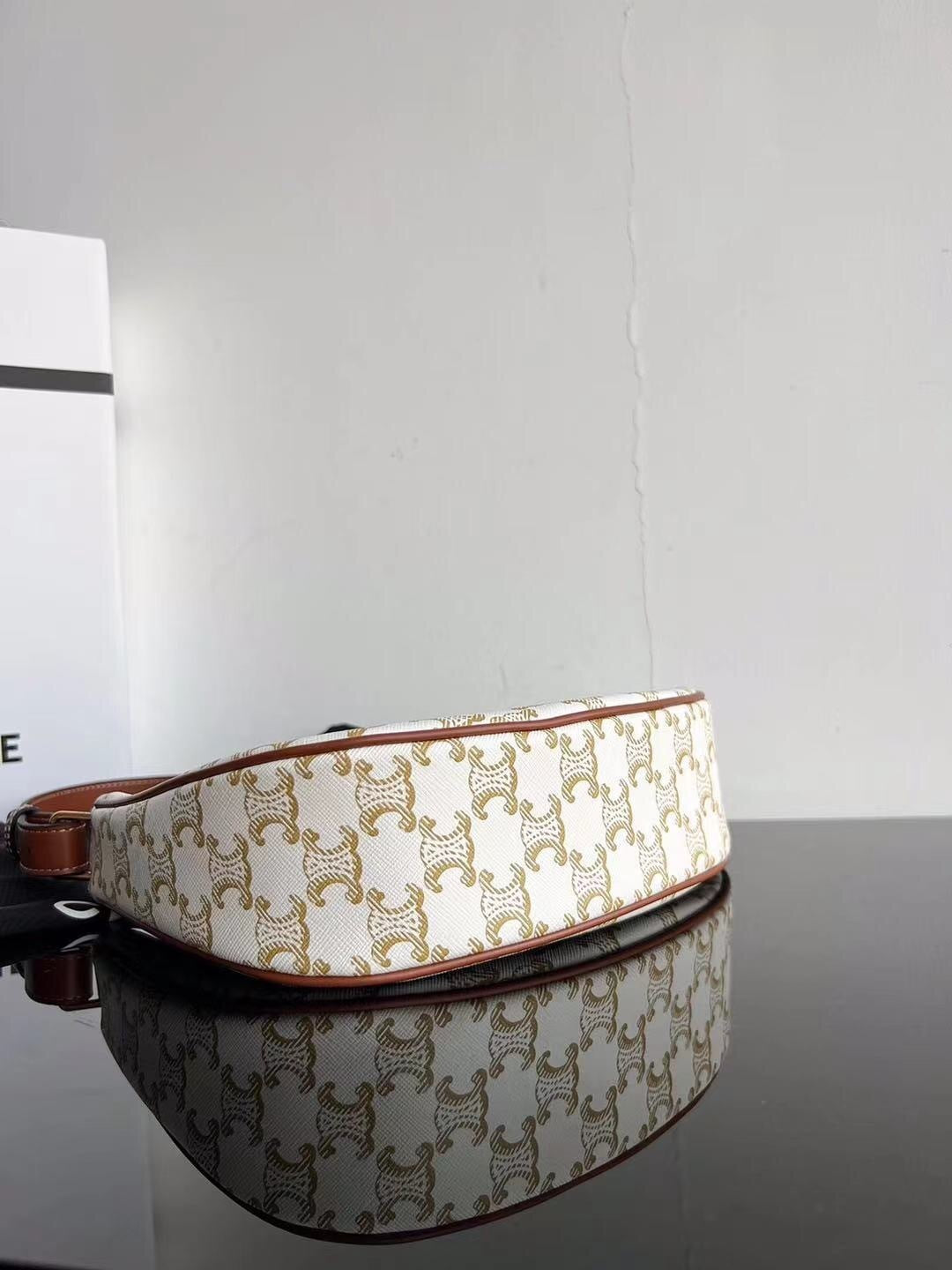 Bolsa Celine AVA Triomphe