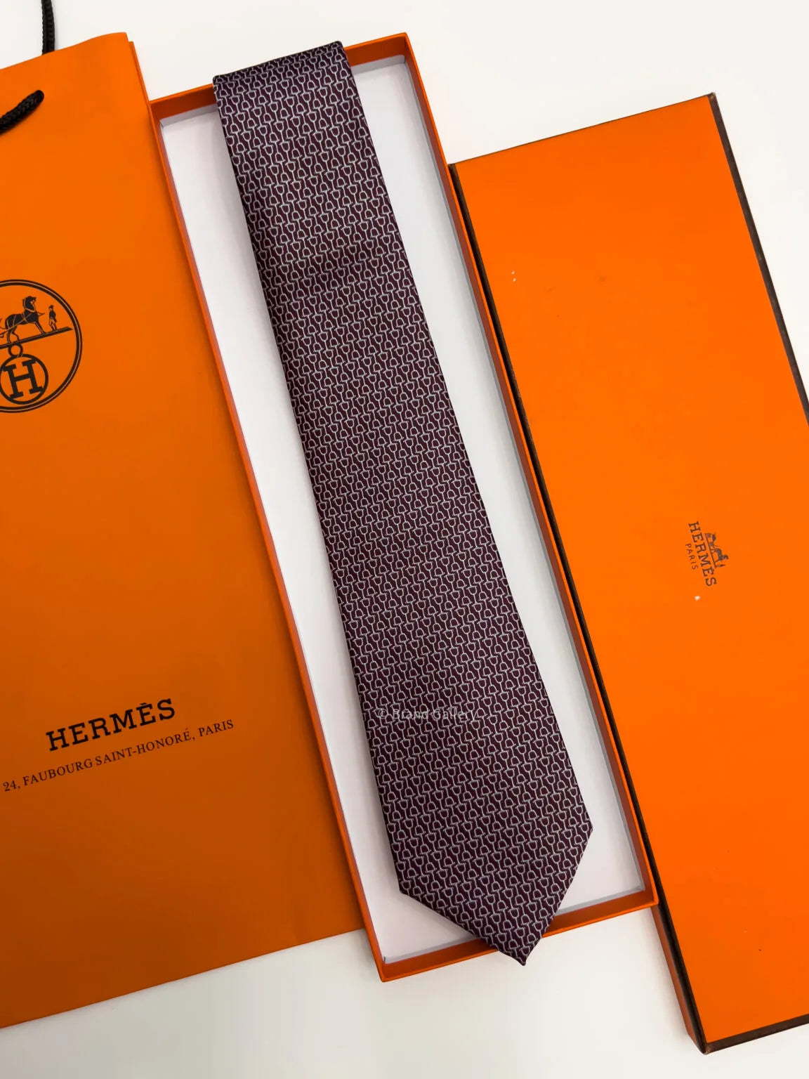 Gravata Hermès Red White
