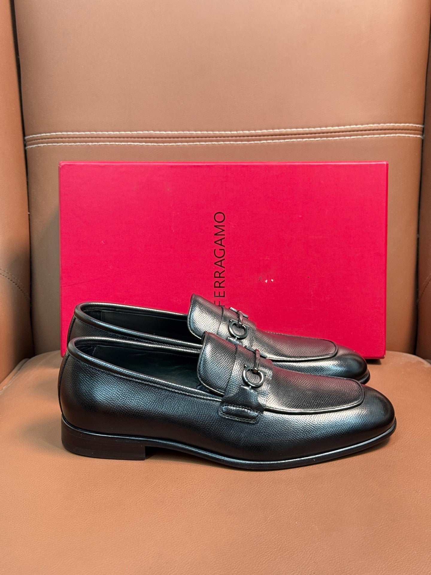 Sapato FERRAGAMO (Pronta Entrega)Tamanho 42