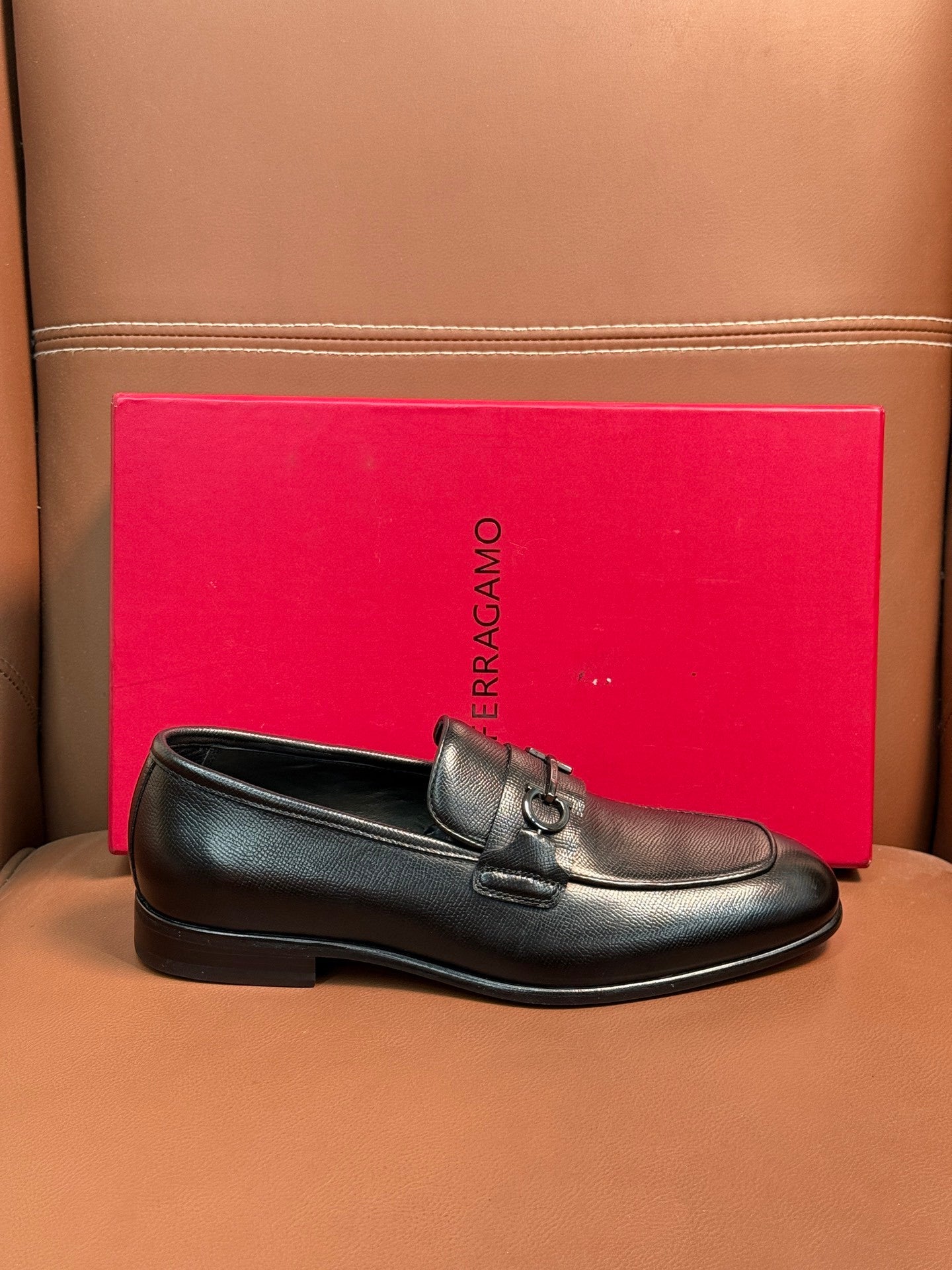 Sapato FERRAGAMO (Pronta Entrega)Tamanho 42