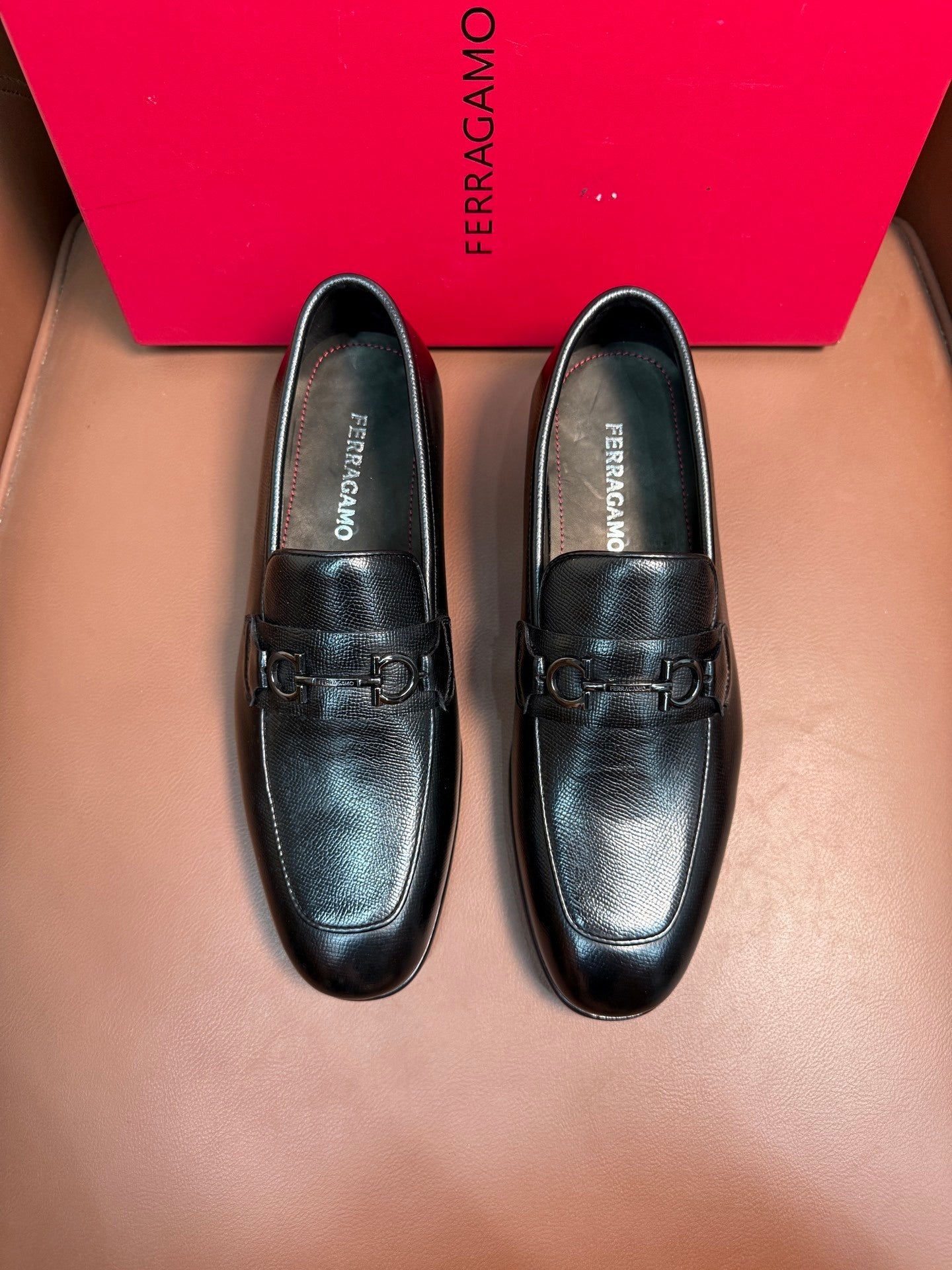 Sapato FERRAGAMO (Pronta Entrega)Tamanho 42