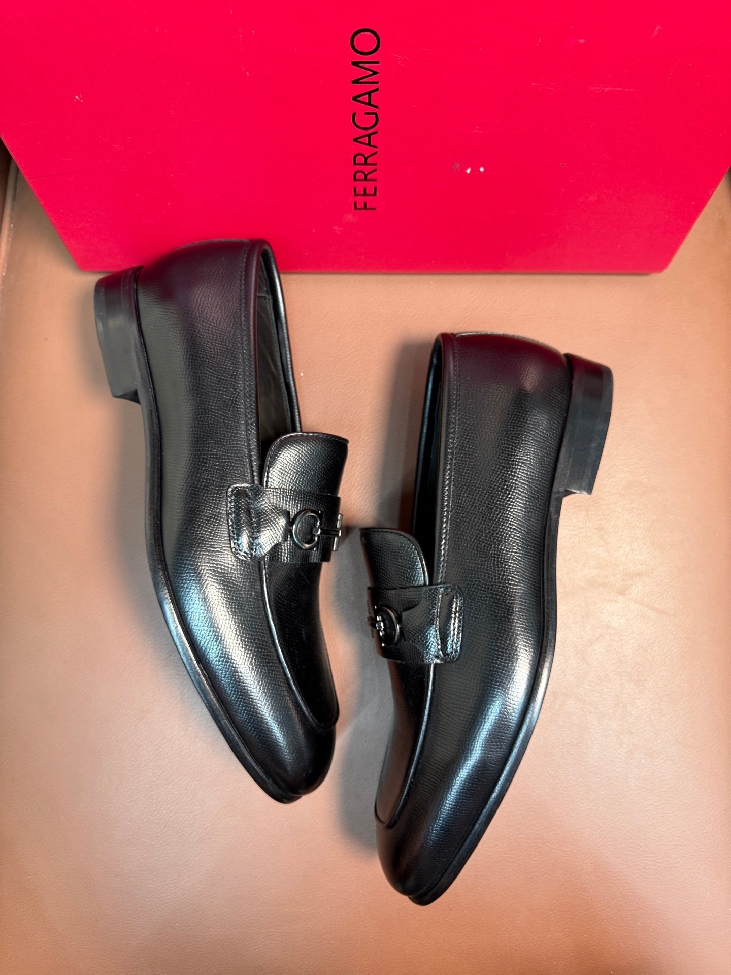 Sapato FERRAGAMO (Pronta Entrega)Tamanho 42