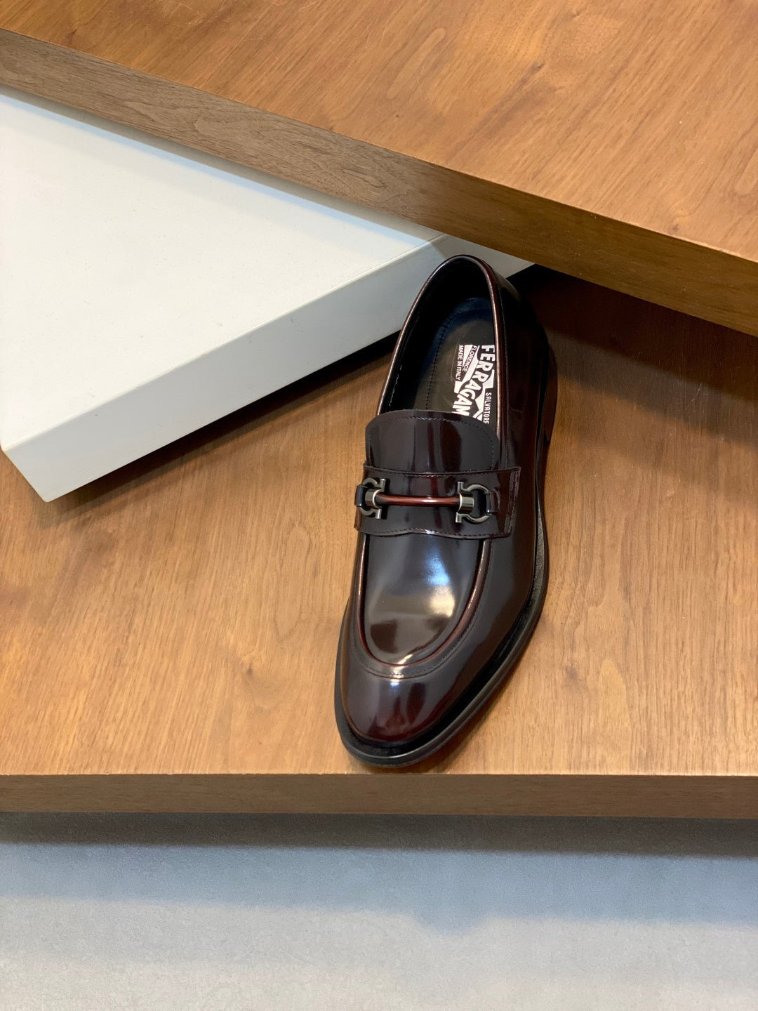 Sapato FERRAGAMO