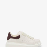 Men's Oversized Sneaker in Off-whitebordeaux