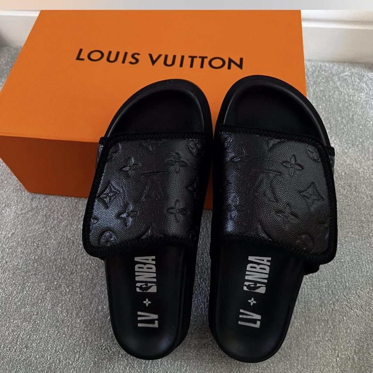 Chinelo  Louis Vuitton x NBA Waterfront Mules