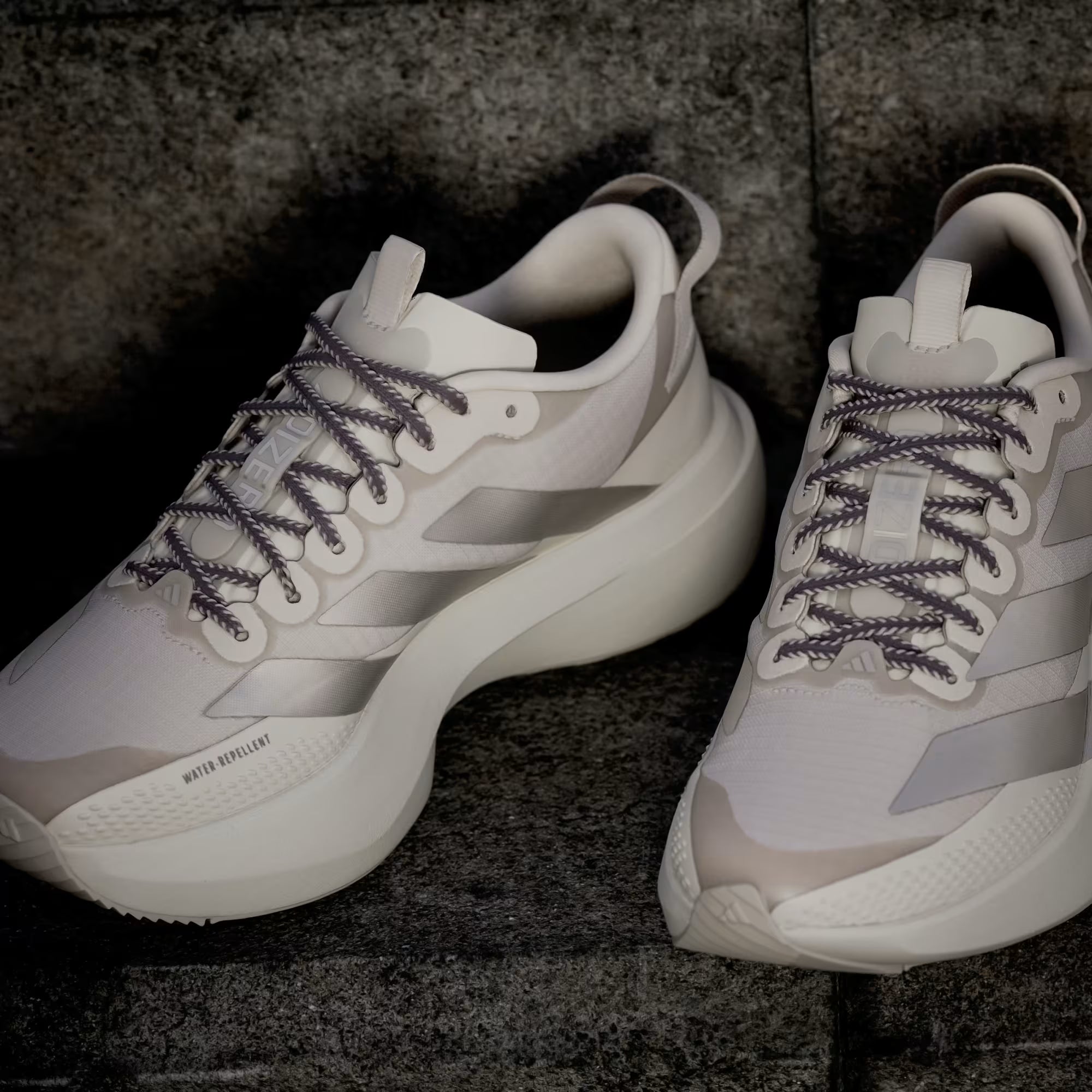 Tênis Adidas ADIZERO EVO SL ATR Off-White