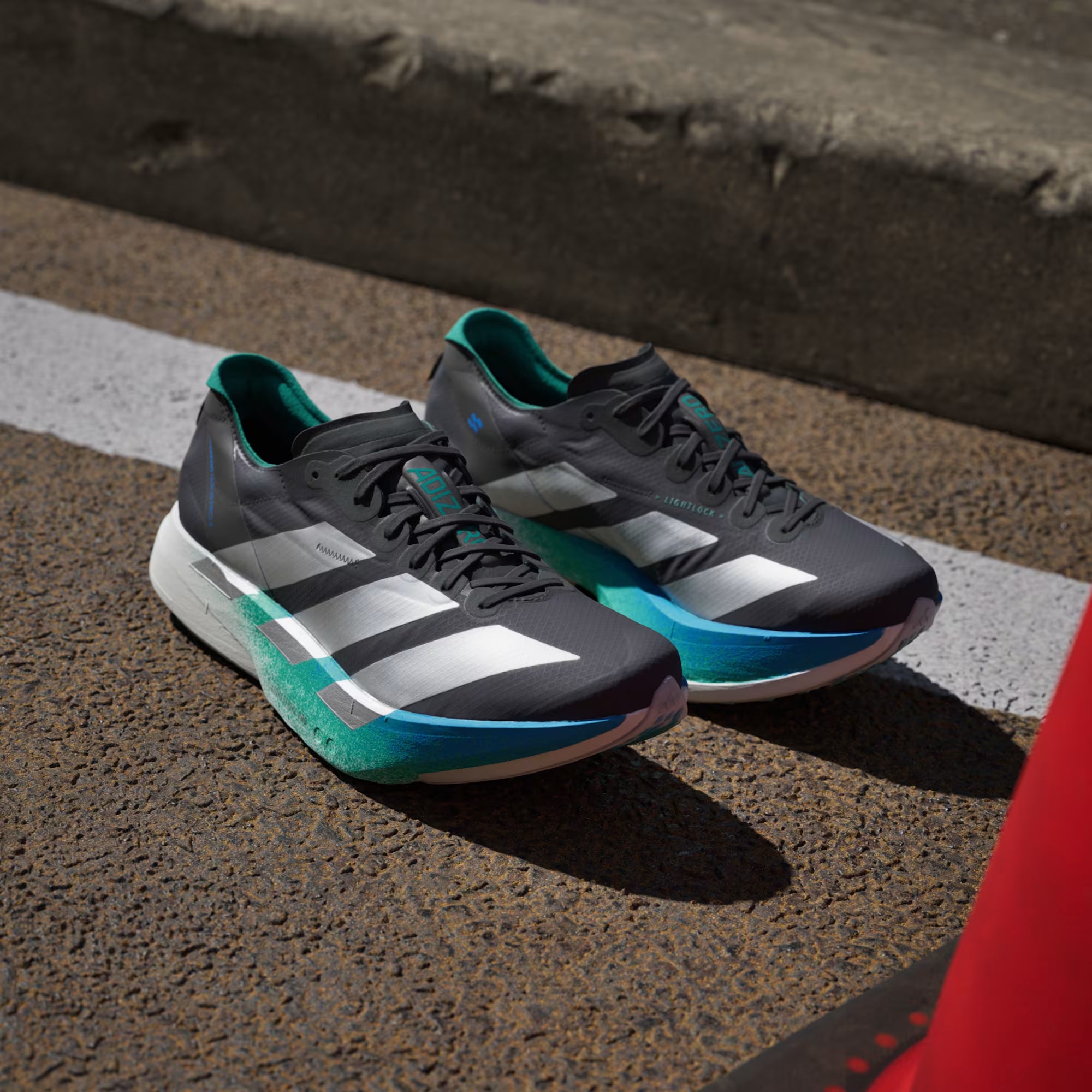 Tênis Adidas ADIZERO ADIOS PRO 4  Core Black / Matte Silver / Glory Green