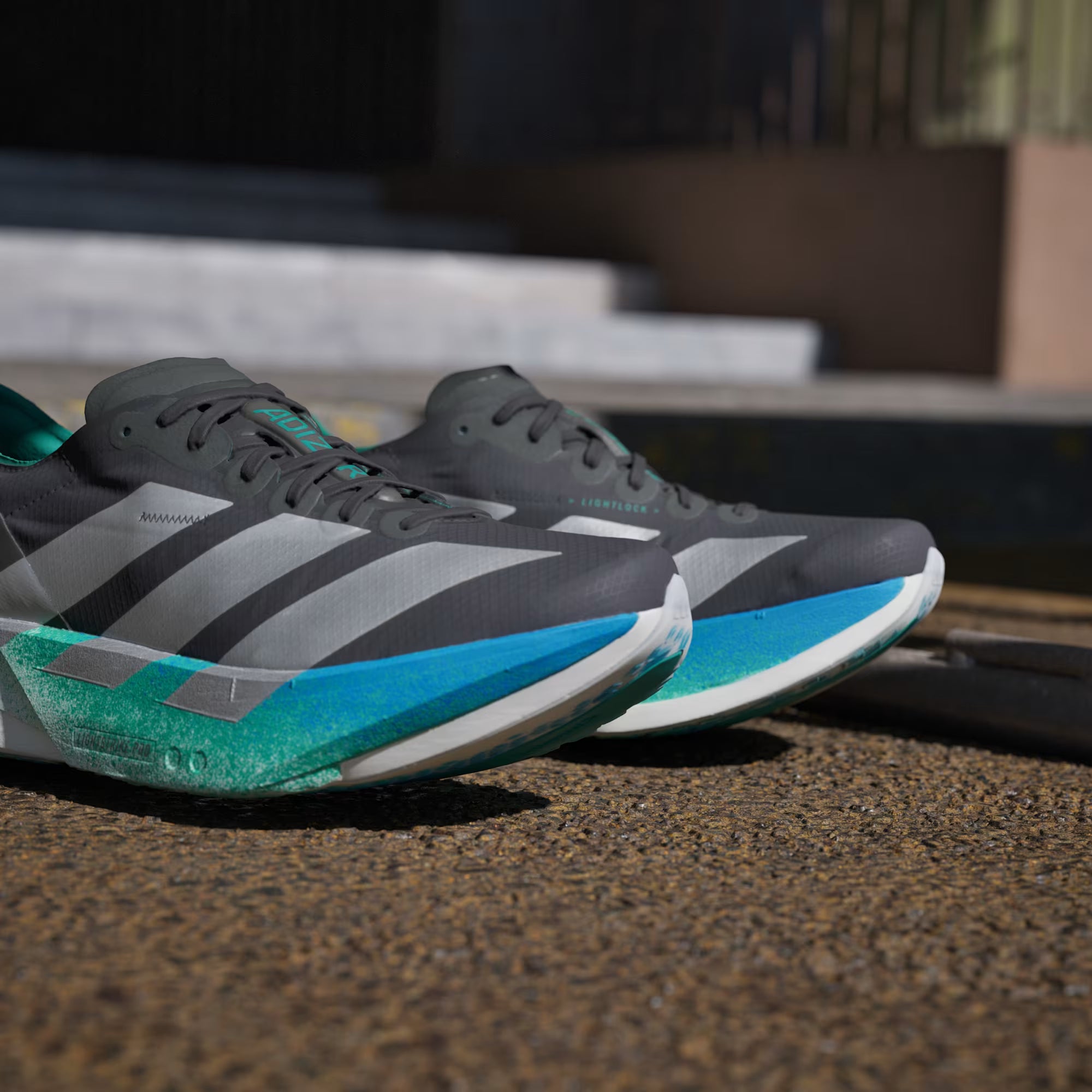 Tênis Adidas ADIZERO ADIOS PRO 4  Core Black / Matte Silver / Glory Green