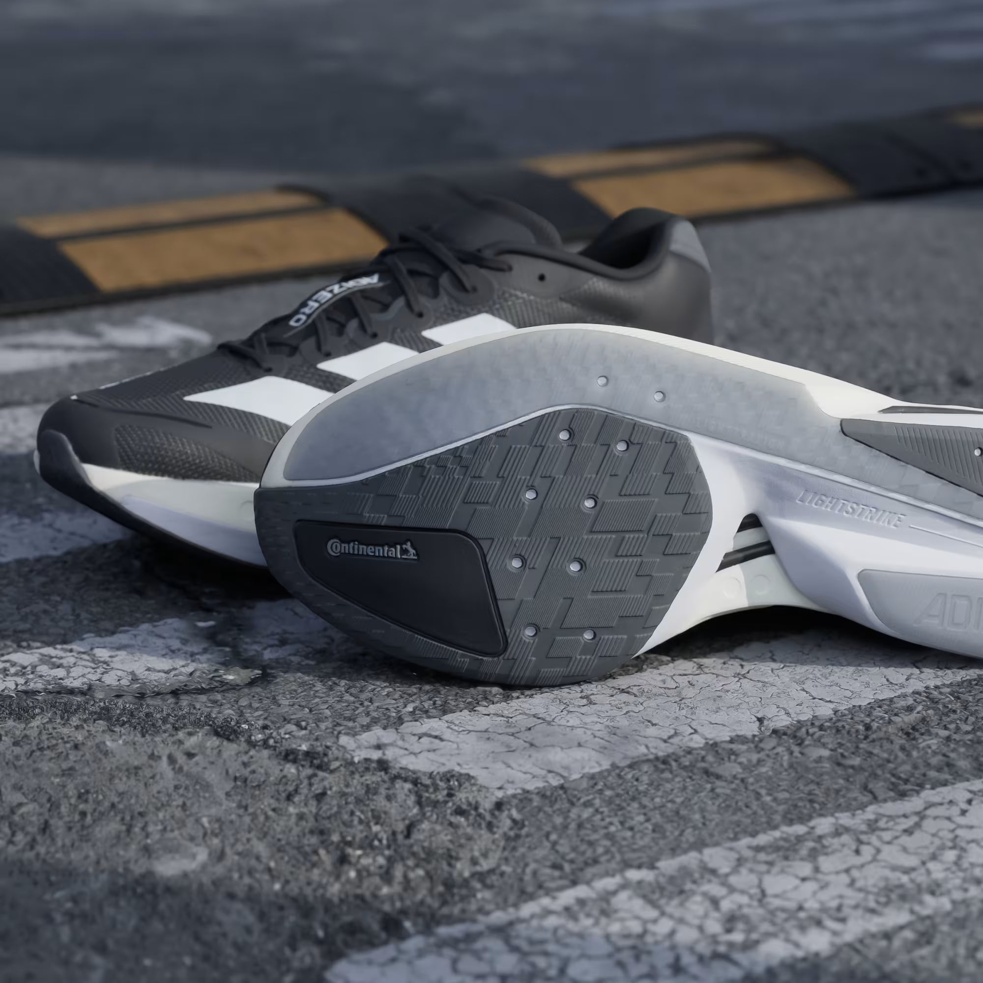 Tênis Adidas adizero Boston 13
