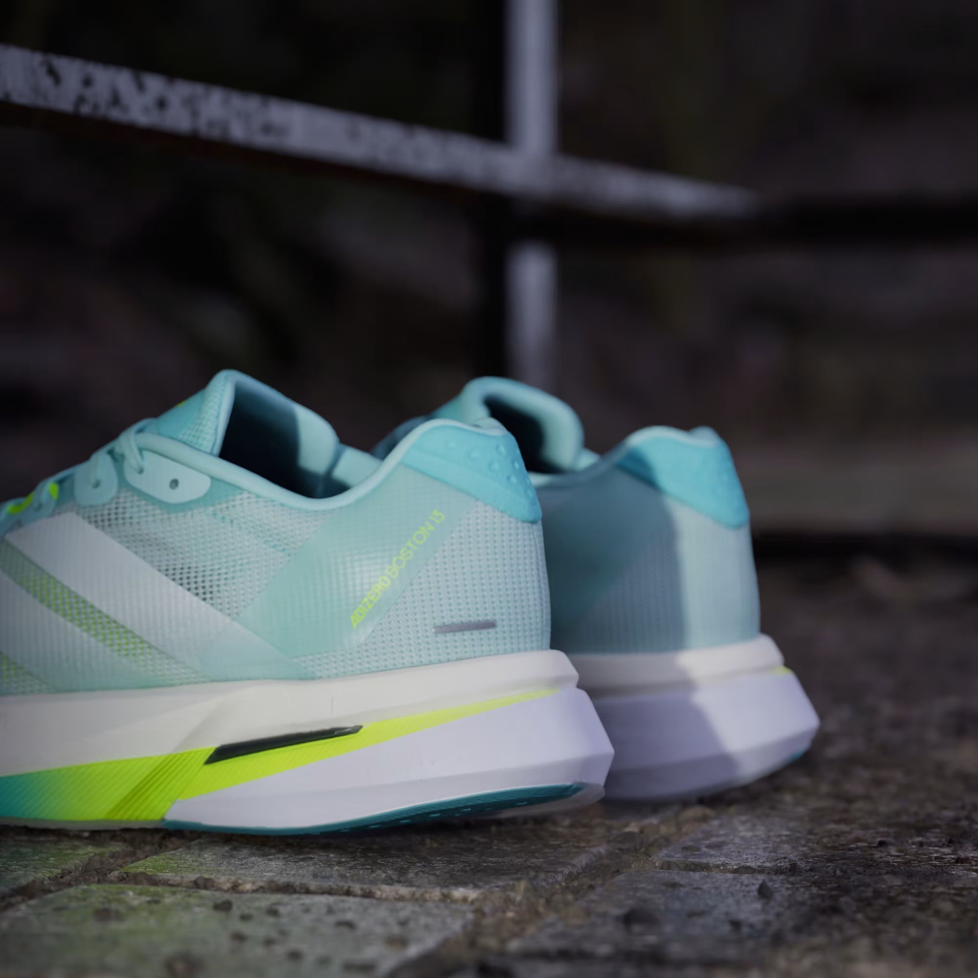 Tênis Adidas Adizero Boston 13 Semi Flash Aqua / Zero Metalic / Lucid Lemon