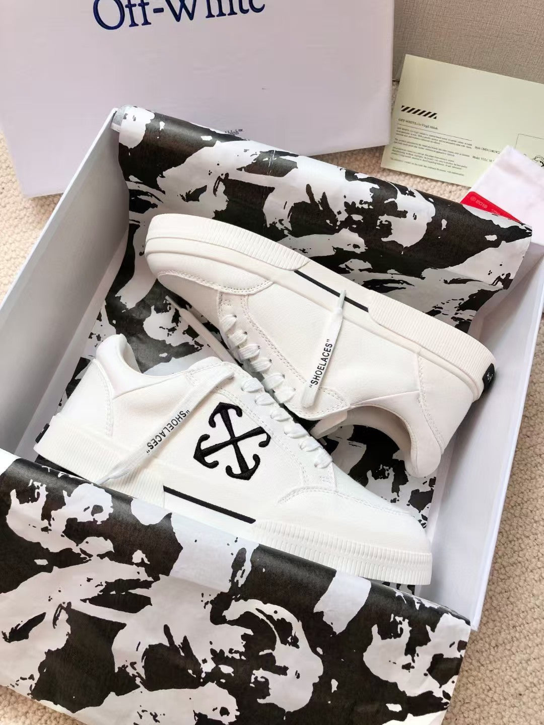 OFF-White Vulcanized Canvas White