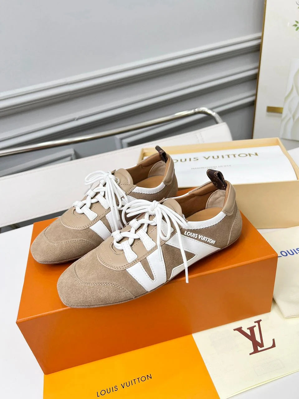 Sneakerina LV Beige White