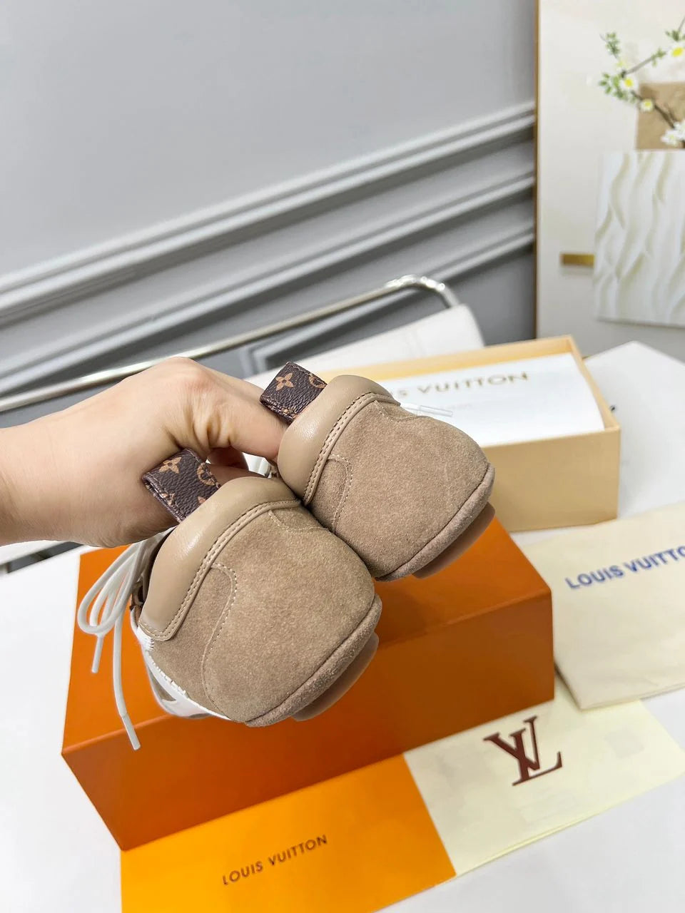 Sneakerina LV Beige White