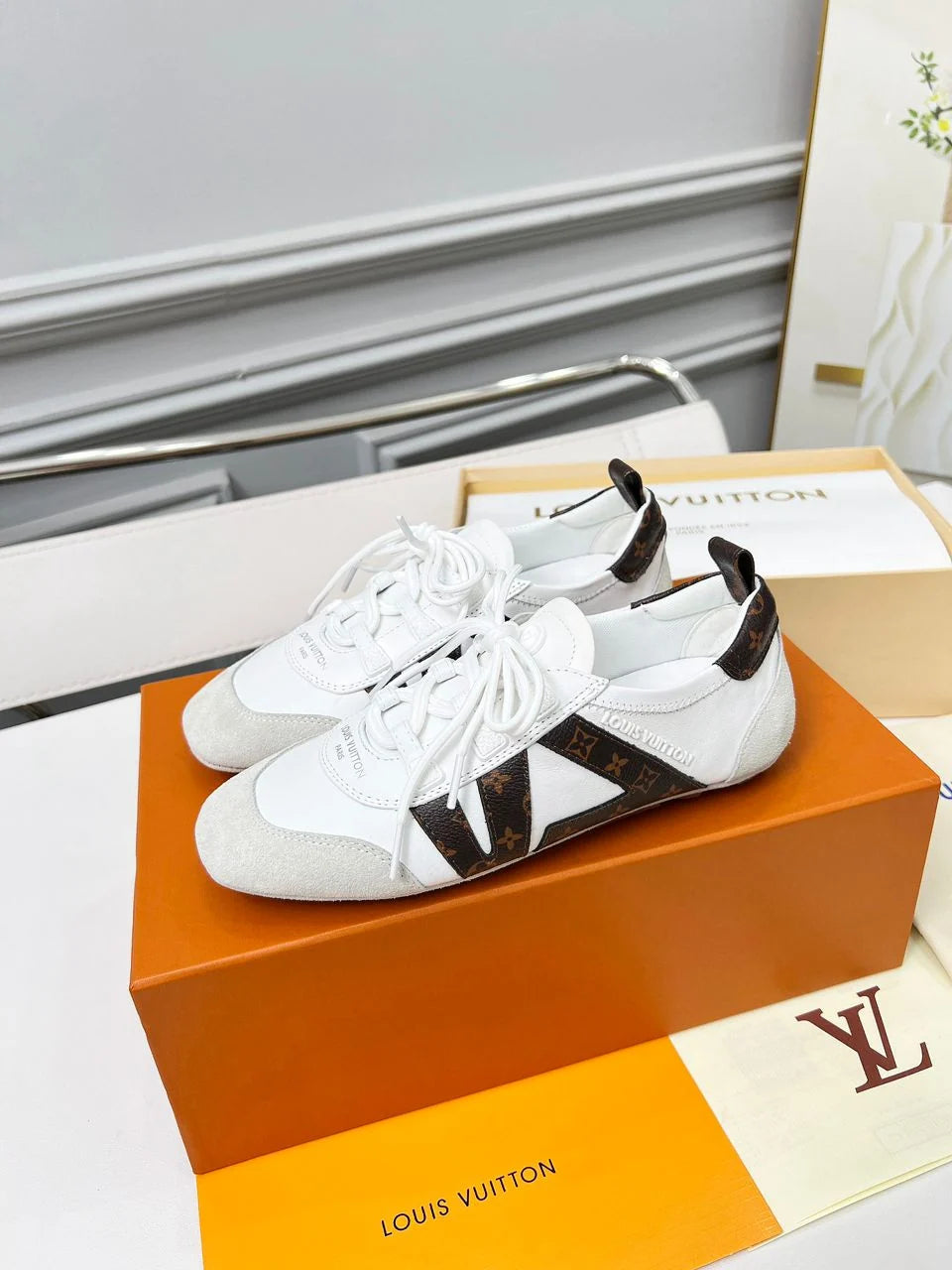 Sneakerina LV White Monogram Brown
