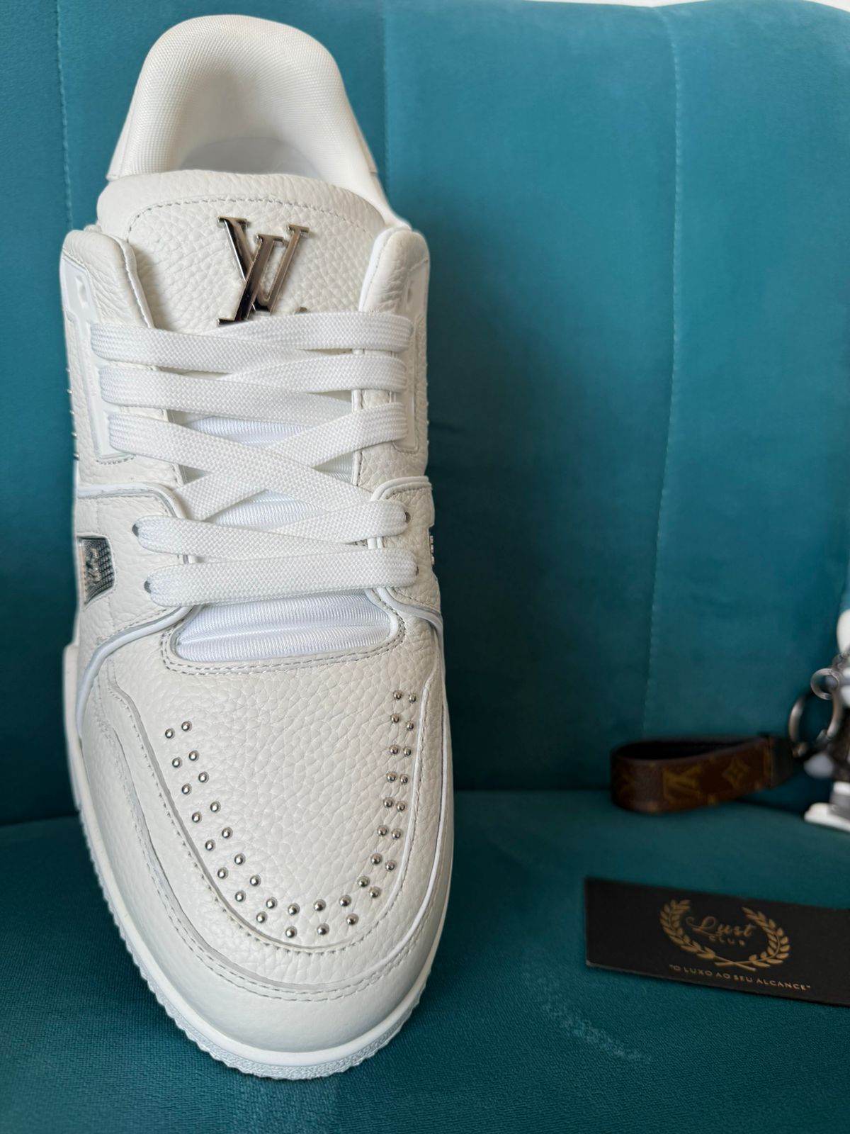 LV Trainer White