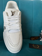 LV Trainer White