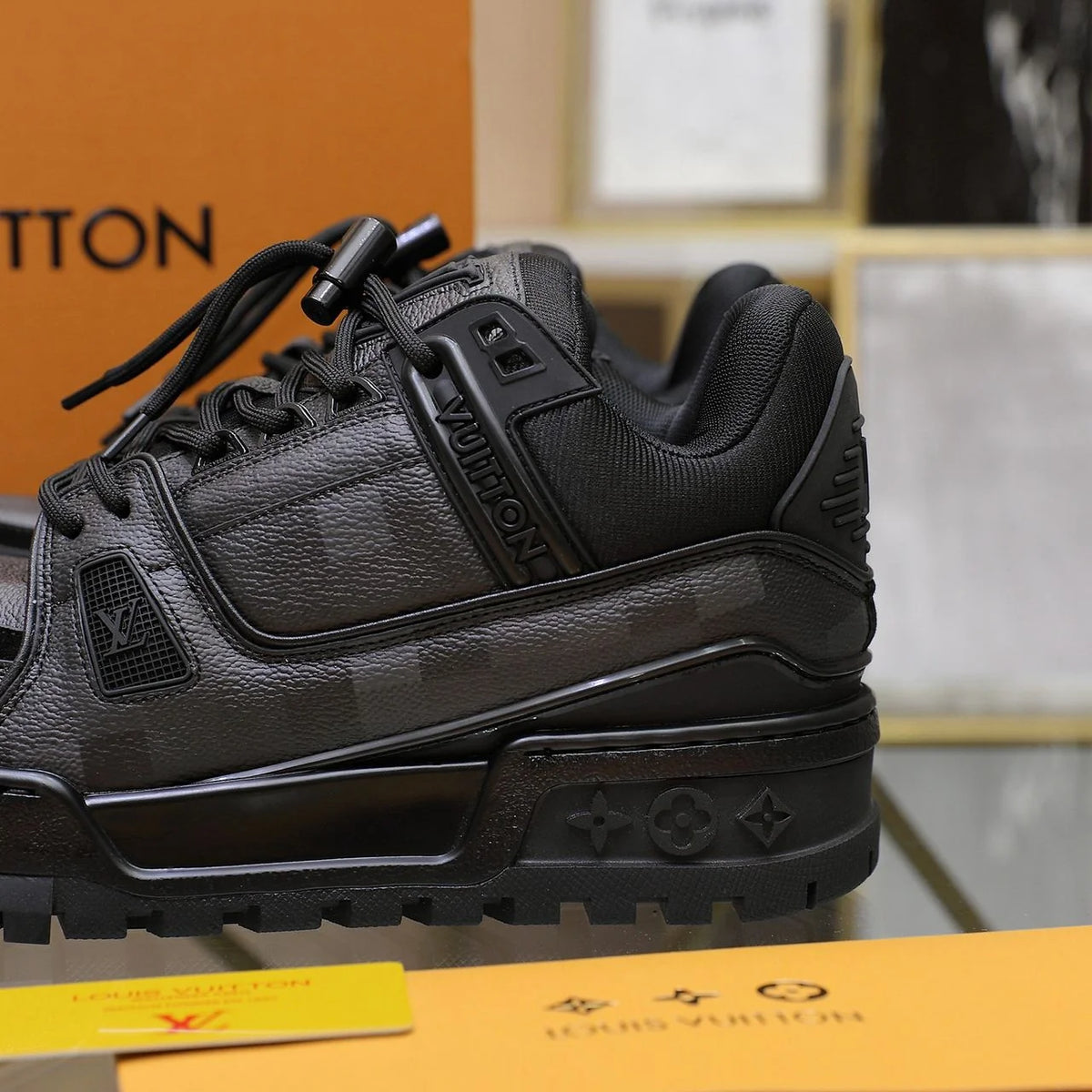 Tênis Louis Vuitton Trainer Maxi Black
