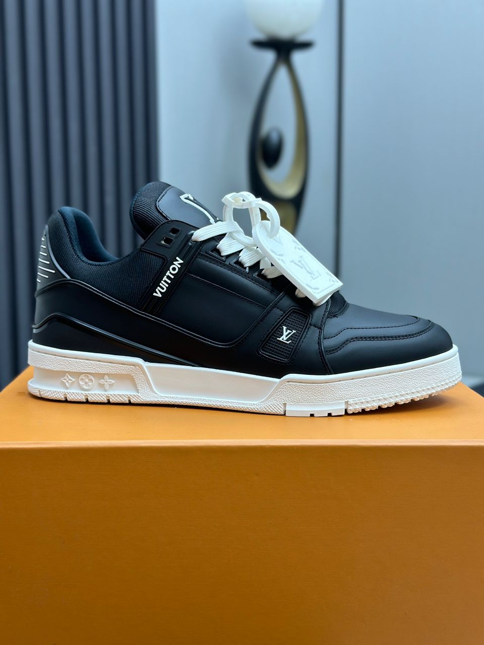 Tenis Louis Vuitton Trainer Low All Black White