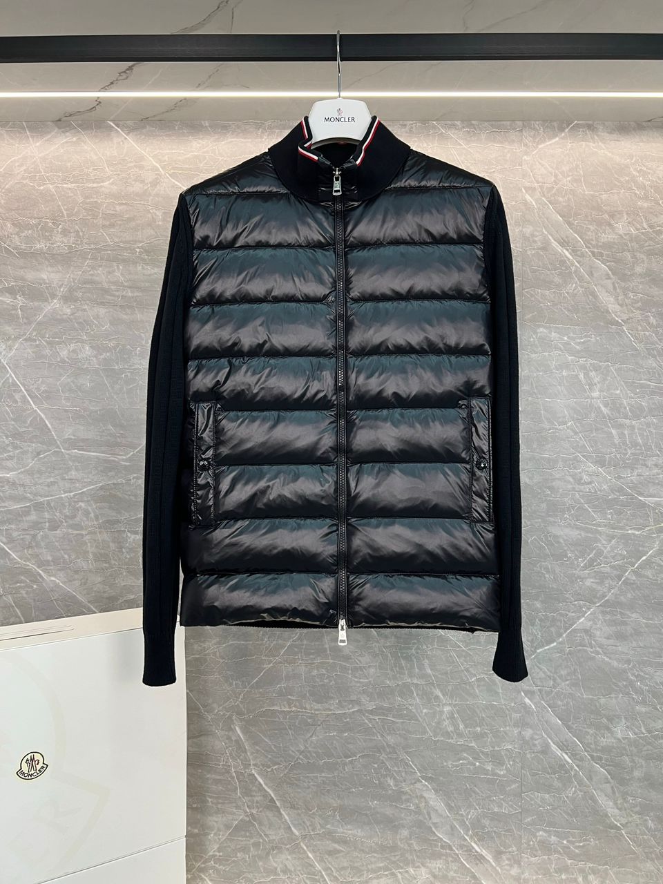 Moncler Puffer Cardigan Cut Black (Pronta Entrega) Tamanho G e GG